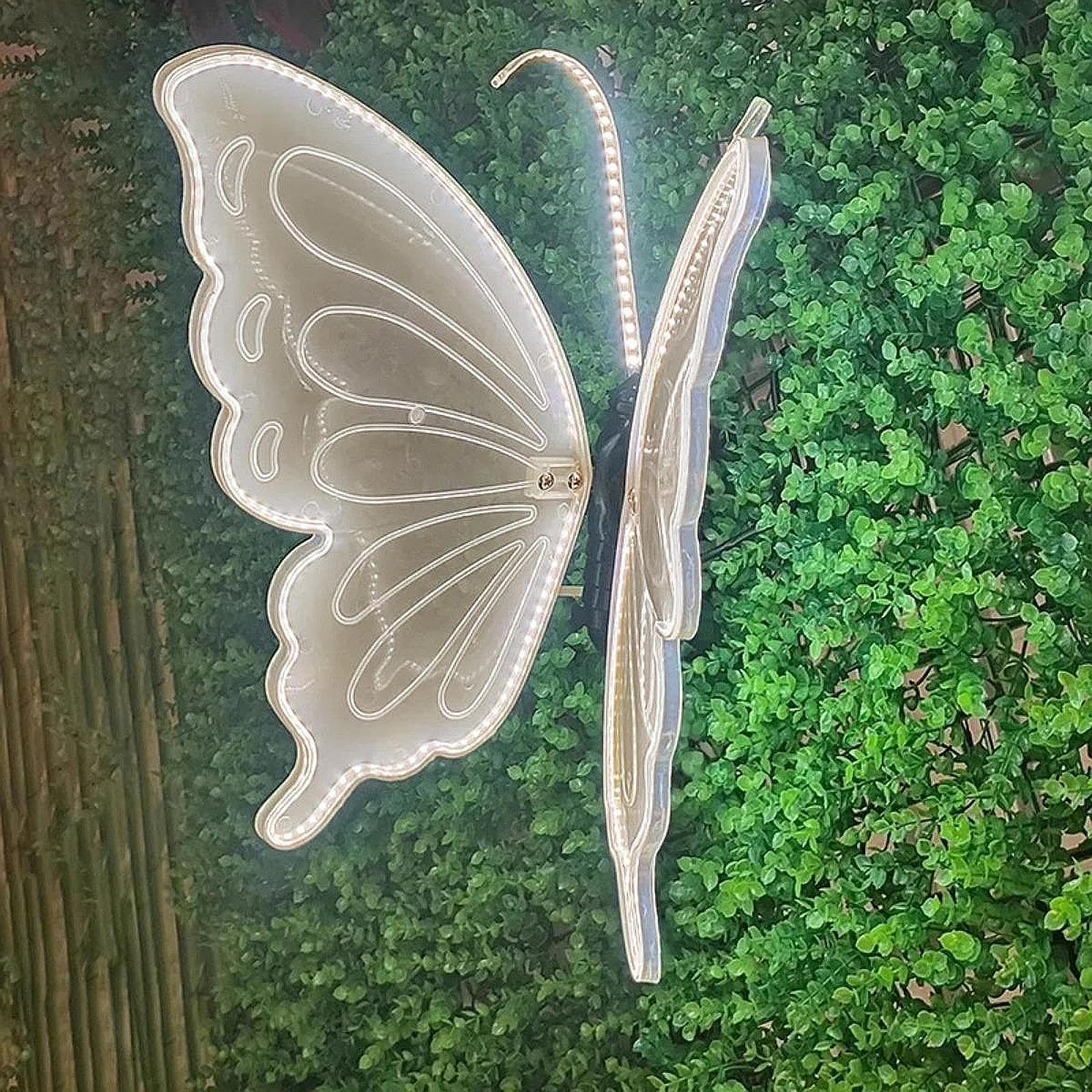Luce a Farfalla per Esterni, Lampada da Giardino da 12 V, Statua da Giardino, Scultura di Animali per Giardinaggio Domestico, Giardino, Prato,