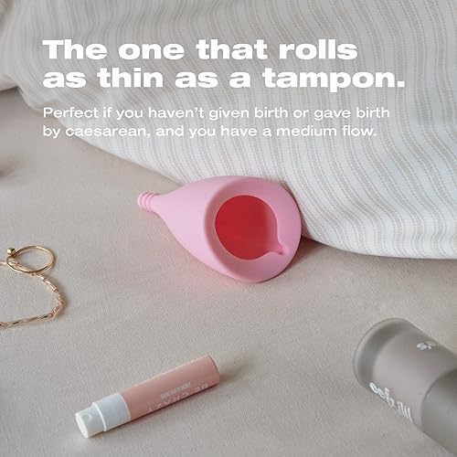 Miniatura 3 de INTIMINA Paquete: Lily Cup Size A + Free Lily Cup One + Spray de limpieza de copa menstrual