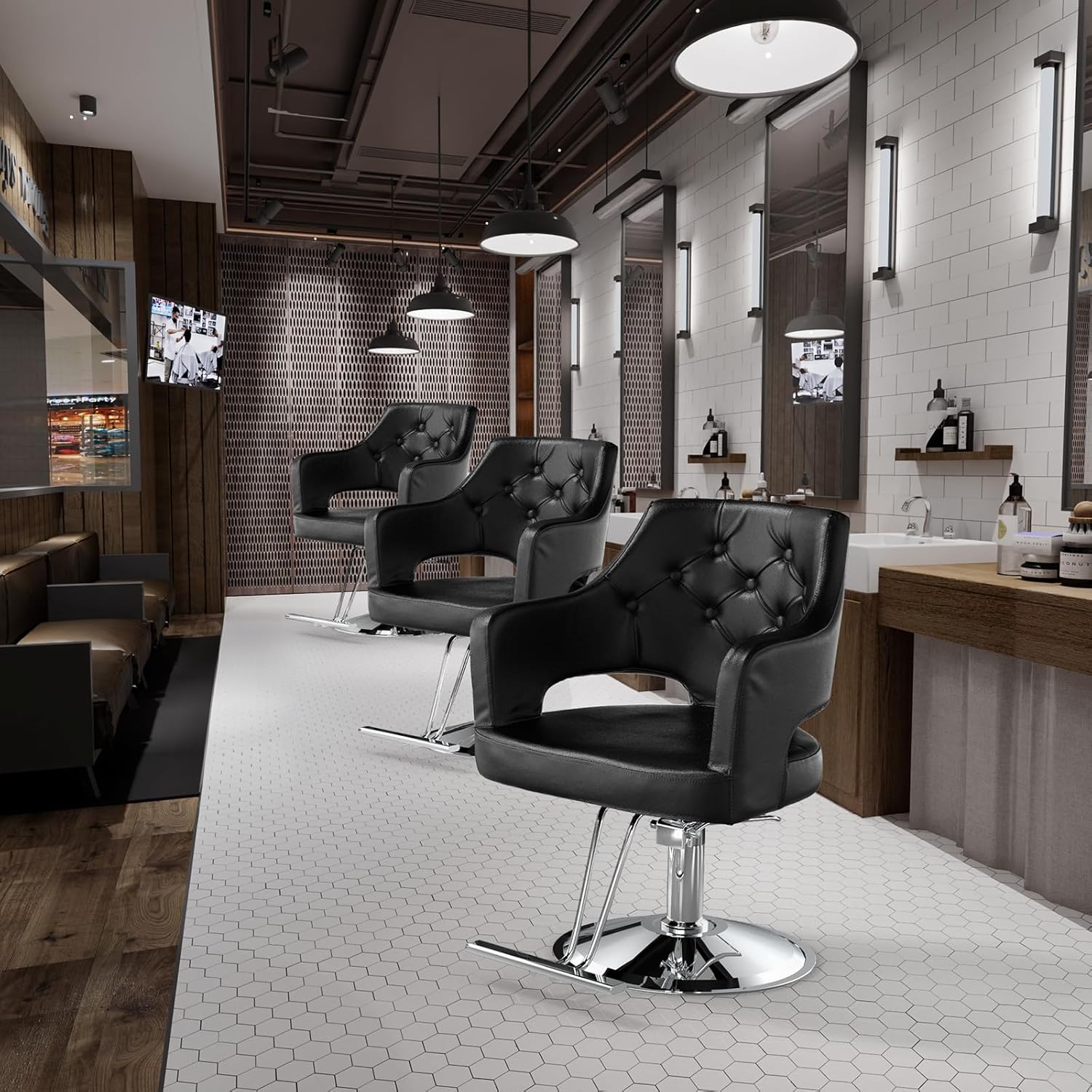 Dostingiz bilan oilaviy porno tomosha qilish Soradi, yutadi va sikadi