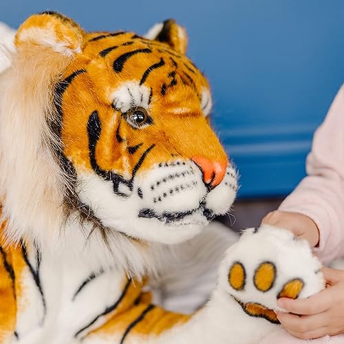 Miniatura 9 de Tigre gigante de peluche de Melissa & Doug, realista (más de 5 pies de largo)