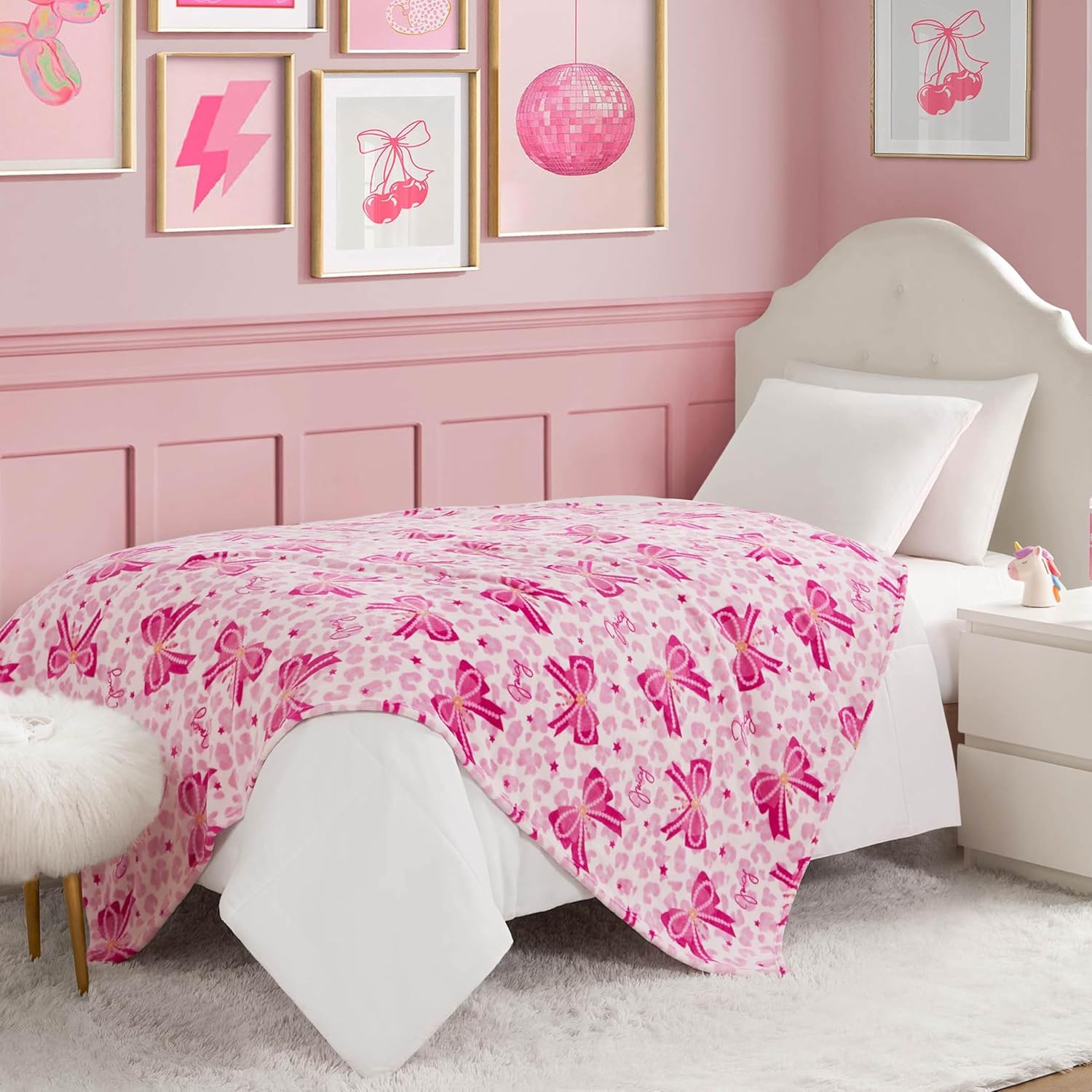 Juicy Couture Kids 50" x 70" Plush Throw Blanket, Pearl Bows Pink Lightweight Warm Kids Blanket for Bed, Couch, & Travel