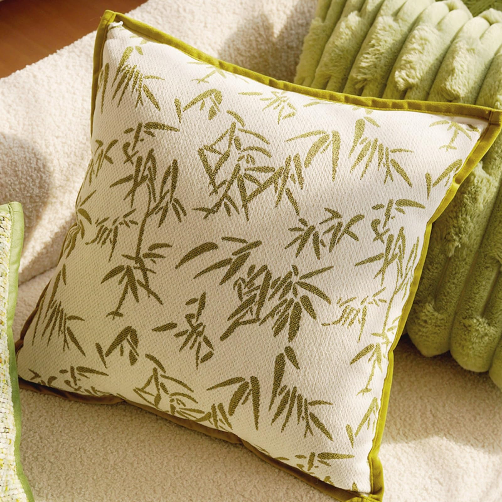 Coussin de décoration haut de gamme en chenille avec fermeture éclair