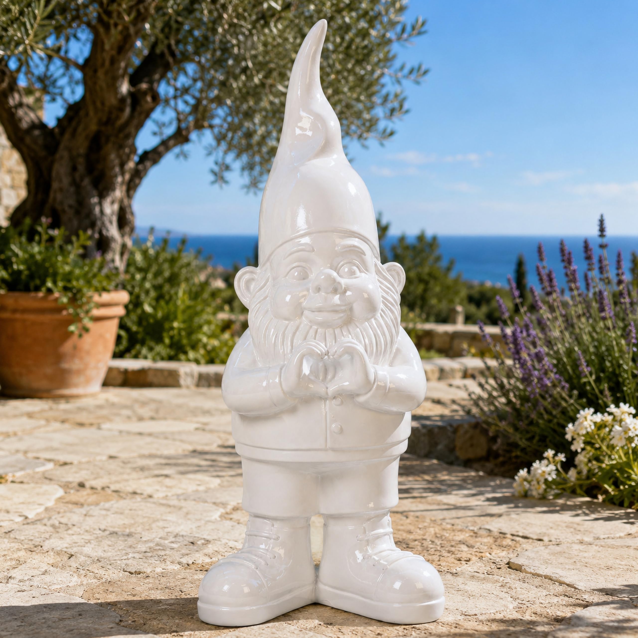 Pommerntraum® | Gartenfigur Gartenzwerg Zwerg Herzhände Herz Dekofigur Gnom | Liebesgeschenk Dankesgeschenk Terrassendeko Balkondeko Campingdeko Wichtel Balkonfigur Troll Deko Sammlerfigur Statue TRISTAN