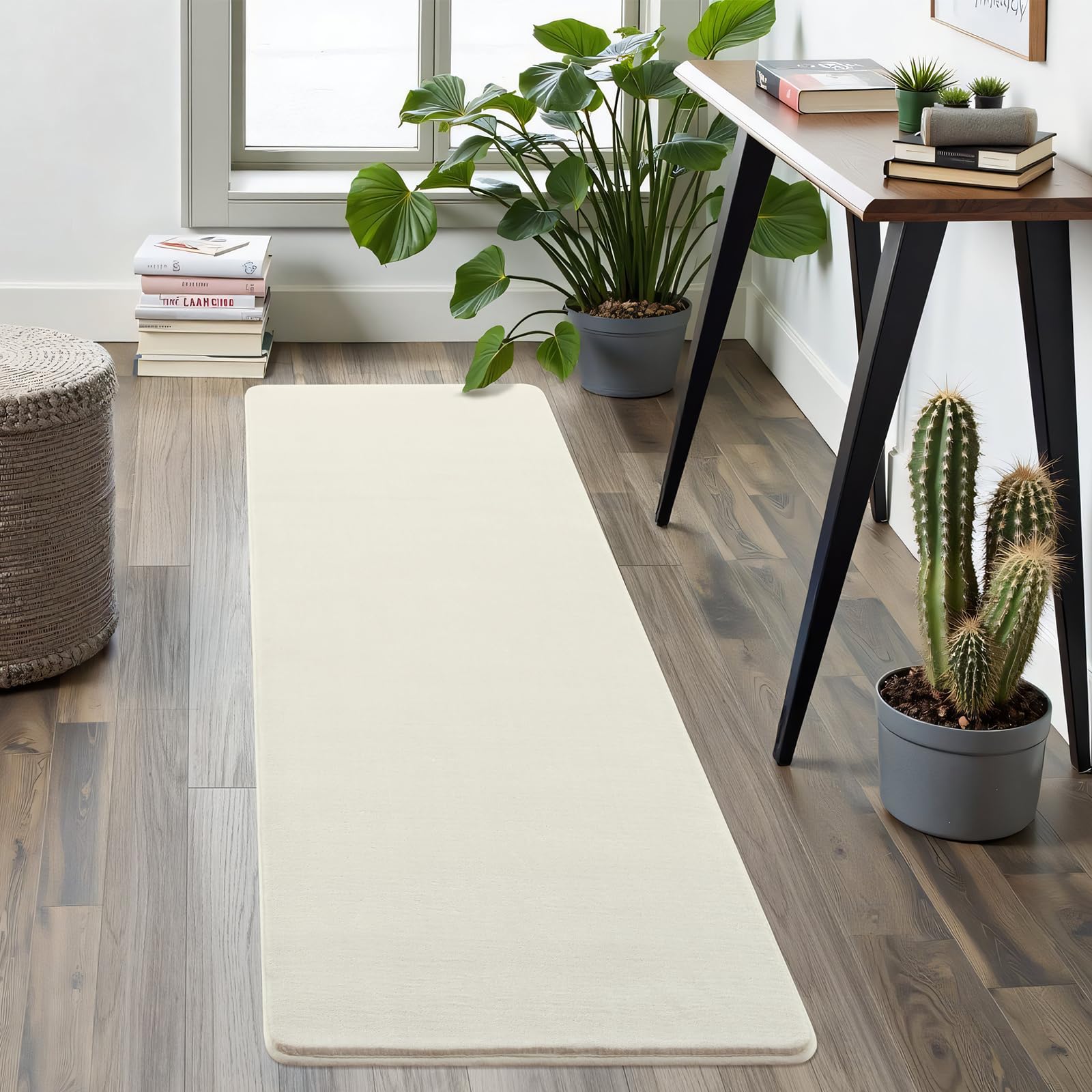 Softlife Washable Runner Rug for Bedroom Living Room, 2x6 Creamy White Soft Fluffy Hallway Runner Rug, Non-Slip Indoor Carpet for Kitchen Laundary