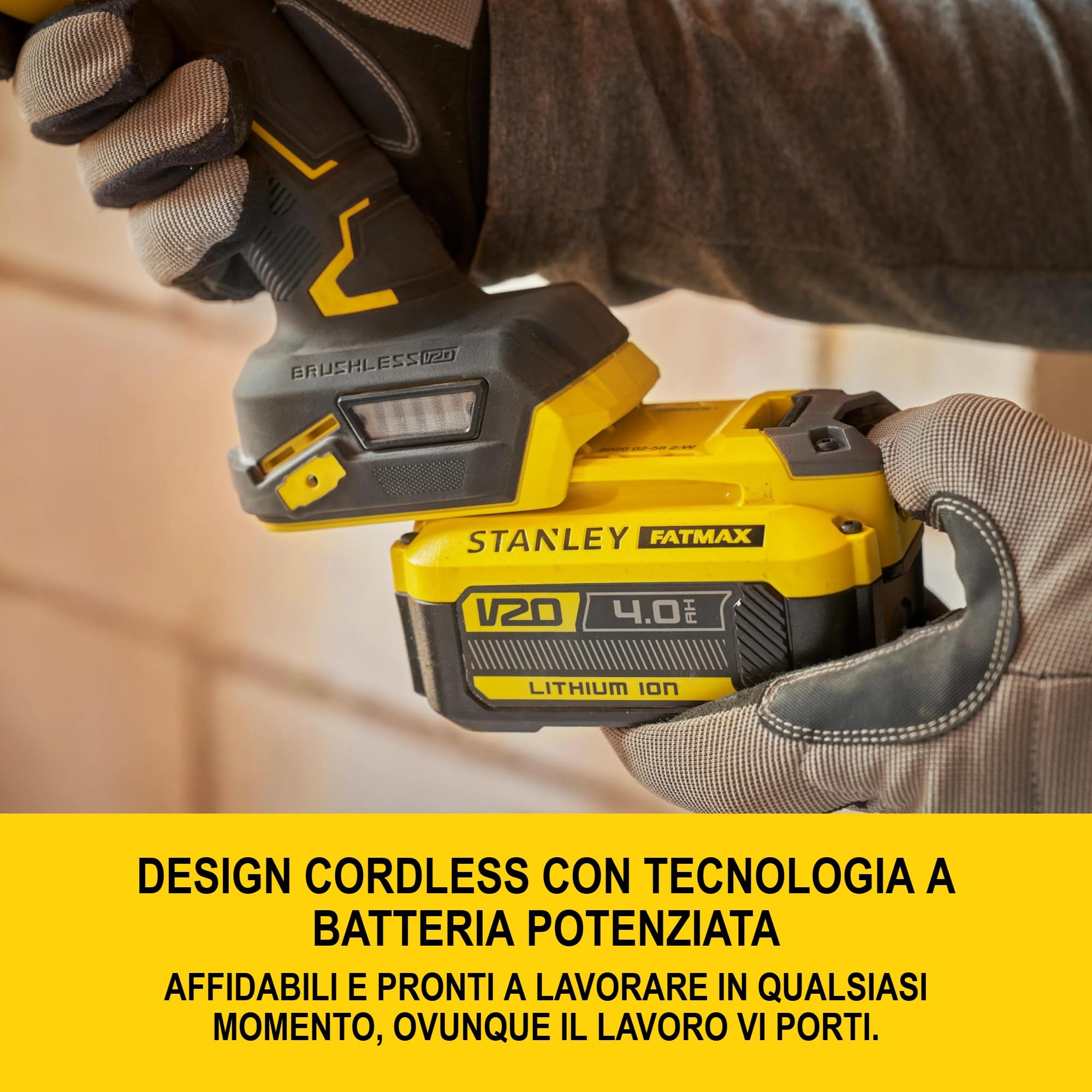 STANLEY FATMAX V20, smerigliatrice angolare Brushless da 125 mm, include batteria agli ioni di litio da 4,0 Ah, caricatore da 2 A e custodia PRO-STACK, 18 V, SFMCG710M1T-QW