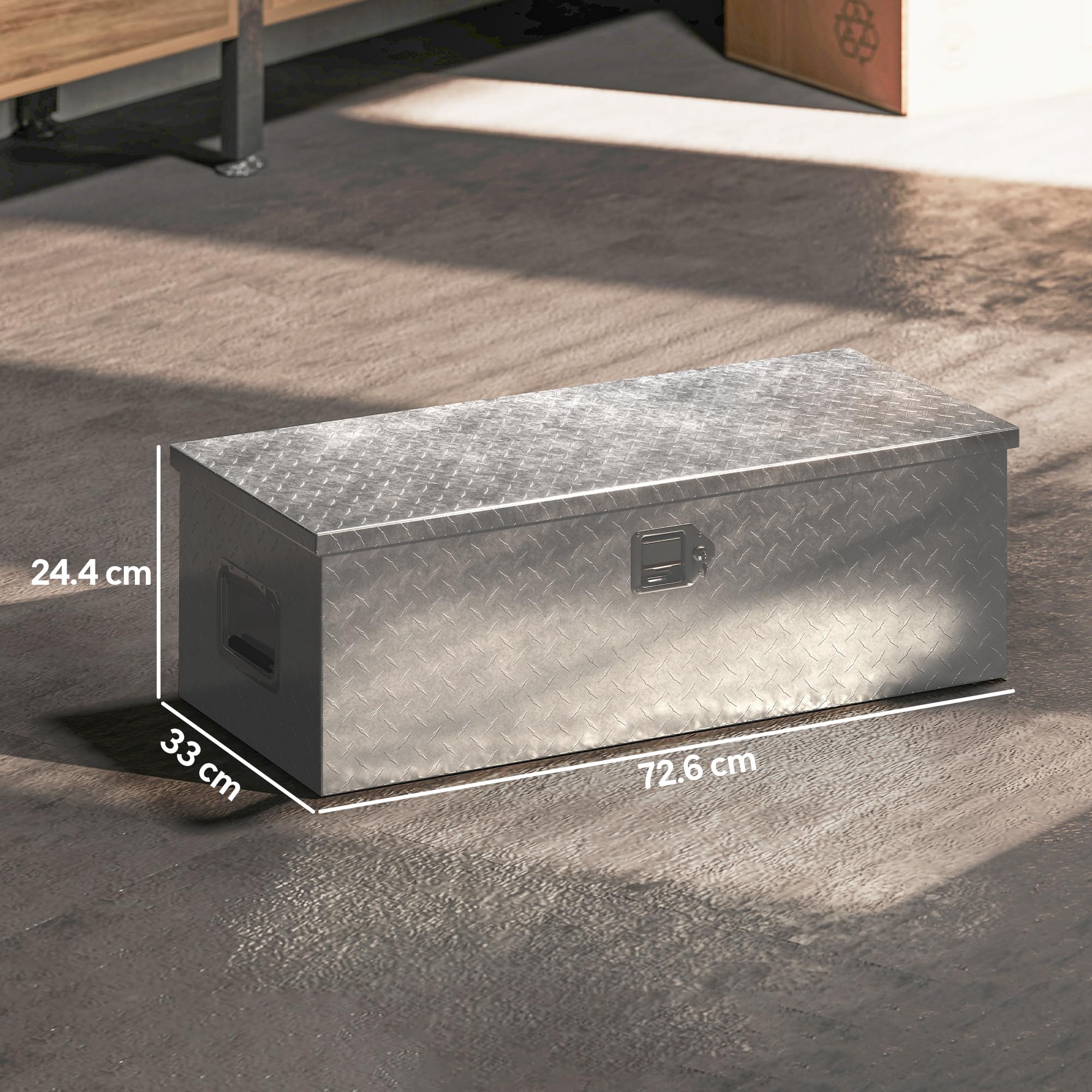 HOMCOM Caja de herramientas de aluminio con cerradura y 2 llaves, asa lateral, caja portaútiles resistente de 43 l, caja portaobjetos para camionetas, caravanas y remolques, 76,2 x 33 x 24,4 cm,