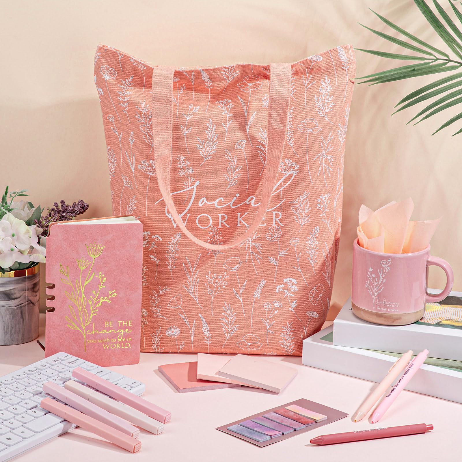 Reallnaive Juego de 15 regalos de agradecimiento para trabajadores sociales, incluye taza de café, cuaderno, bolígrafos, notas adhesivas, marcadores de índice, papel de seda para el regreso a clases