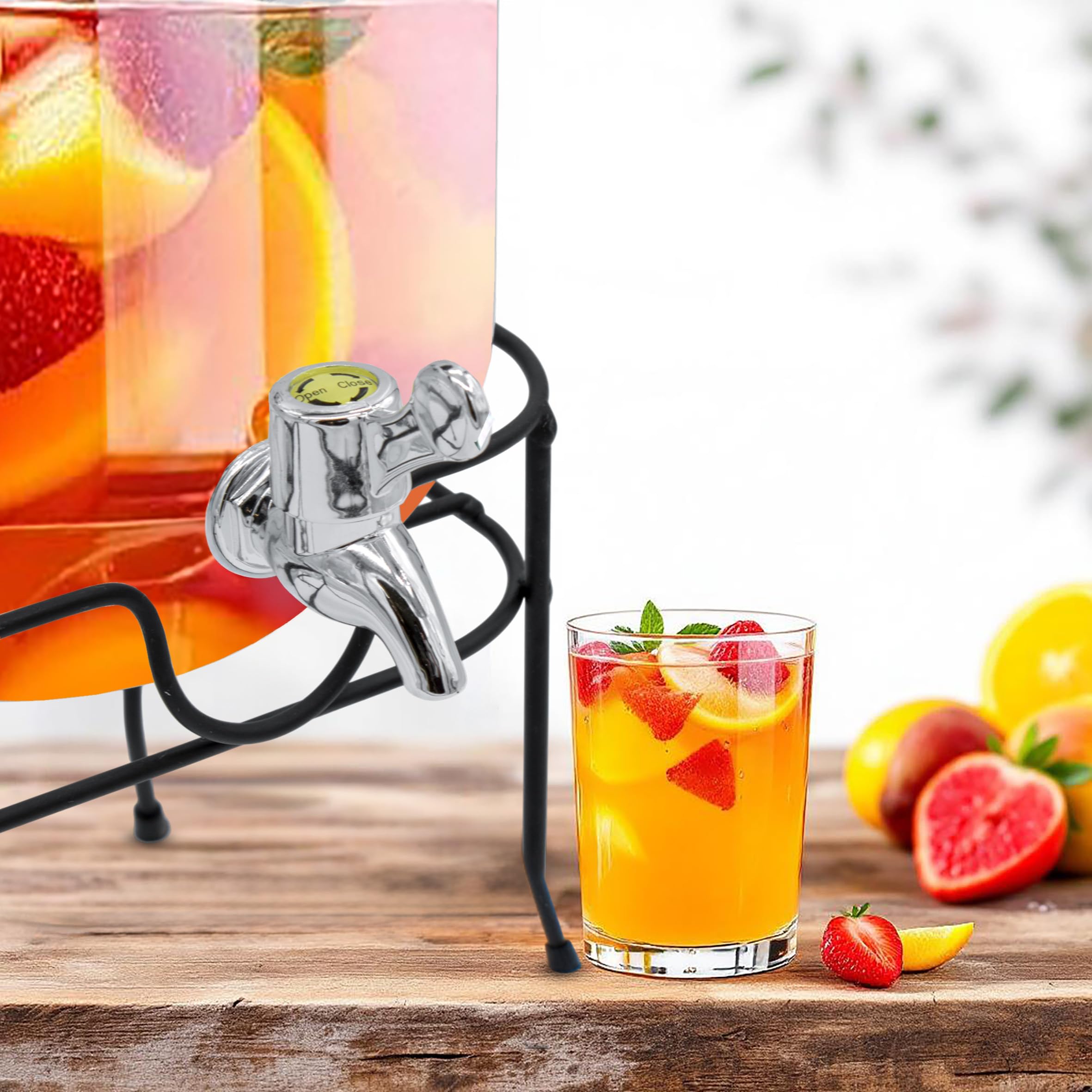 Getränkespender Set 2x 4 L Glas mit Zapfhahn und Gestell | Dekorativer Blickfang für Küche, Gartenfest oder Candy Bar, praktisch für das Servieren von Getränken