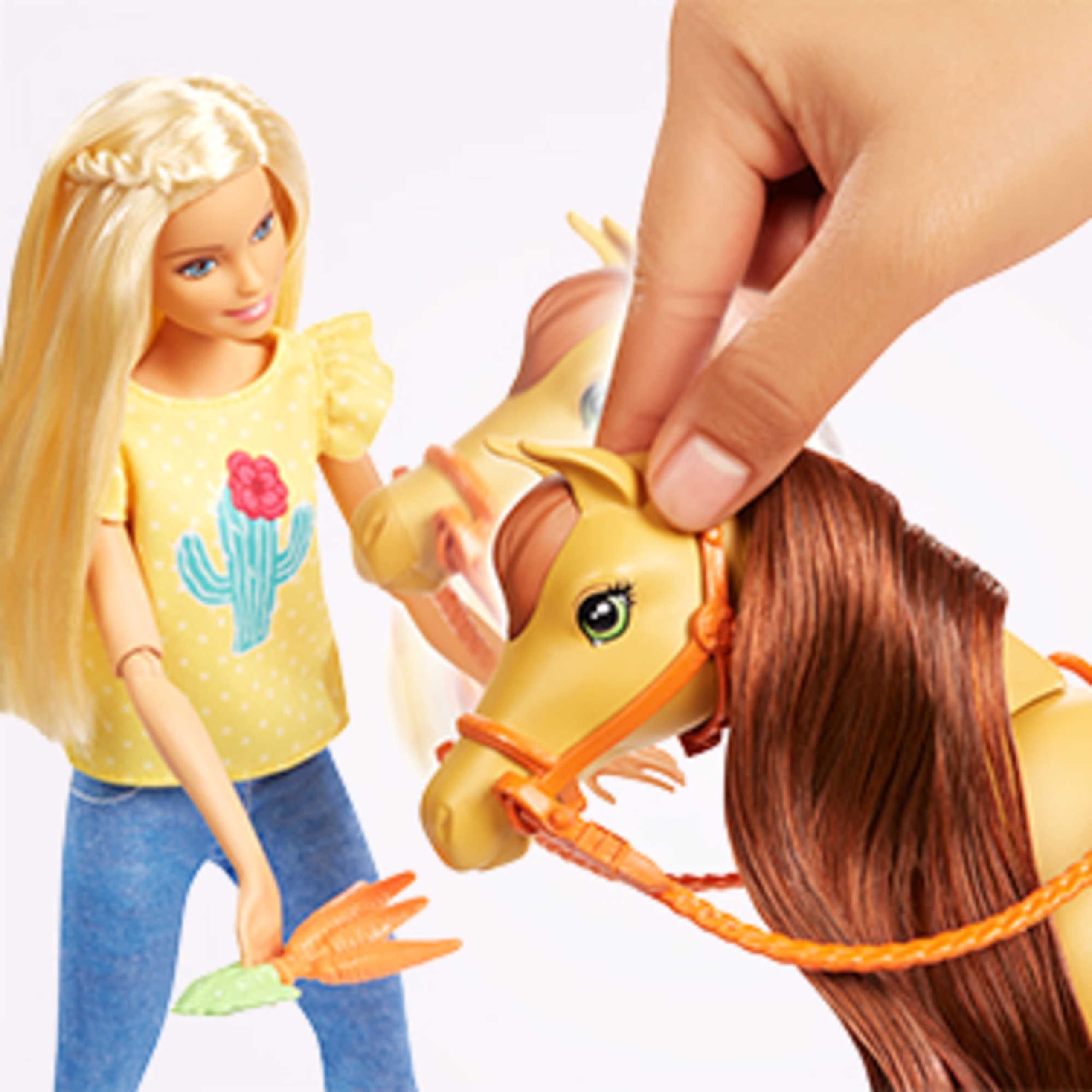 Barbie Muñecas Chelsea con Caballos y Accesorios (Mattel FHX15)