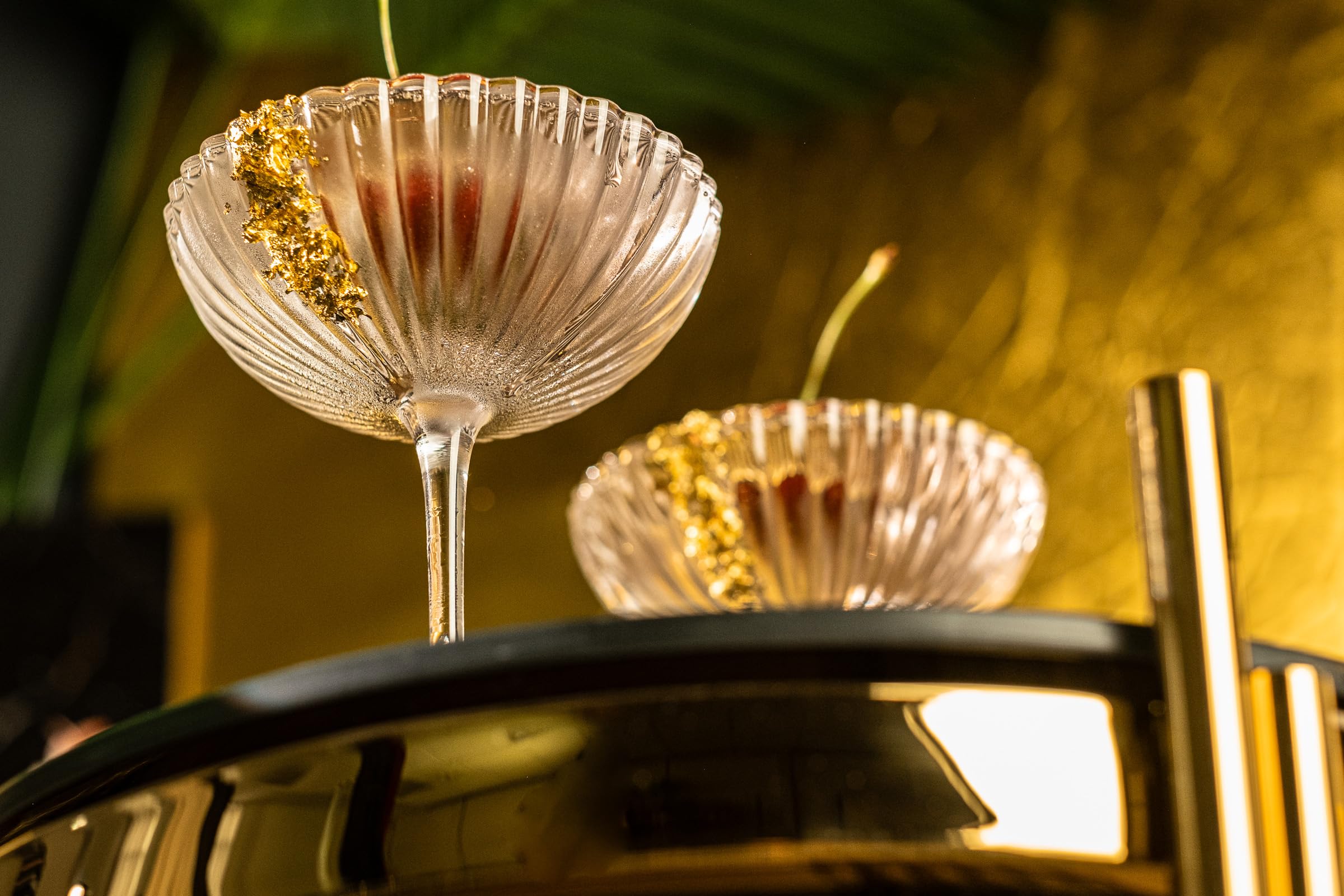 Coupes à Cocktail Coquillage Venus | Lot de 4 | 240 ml | Coupes à Champagne en Cristal Côtelé pour P-Star, Espresso Martini, Margarita, Daiquiri, Cosmopolitan, Gimlet | Verrerie Cadeau Élégante