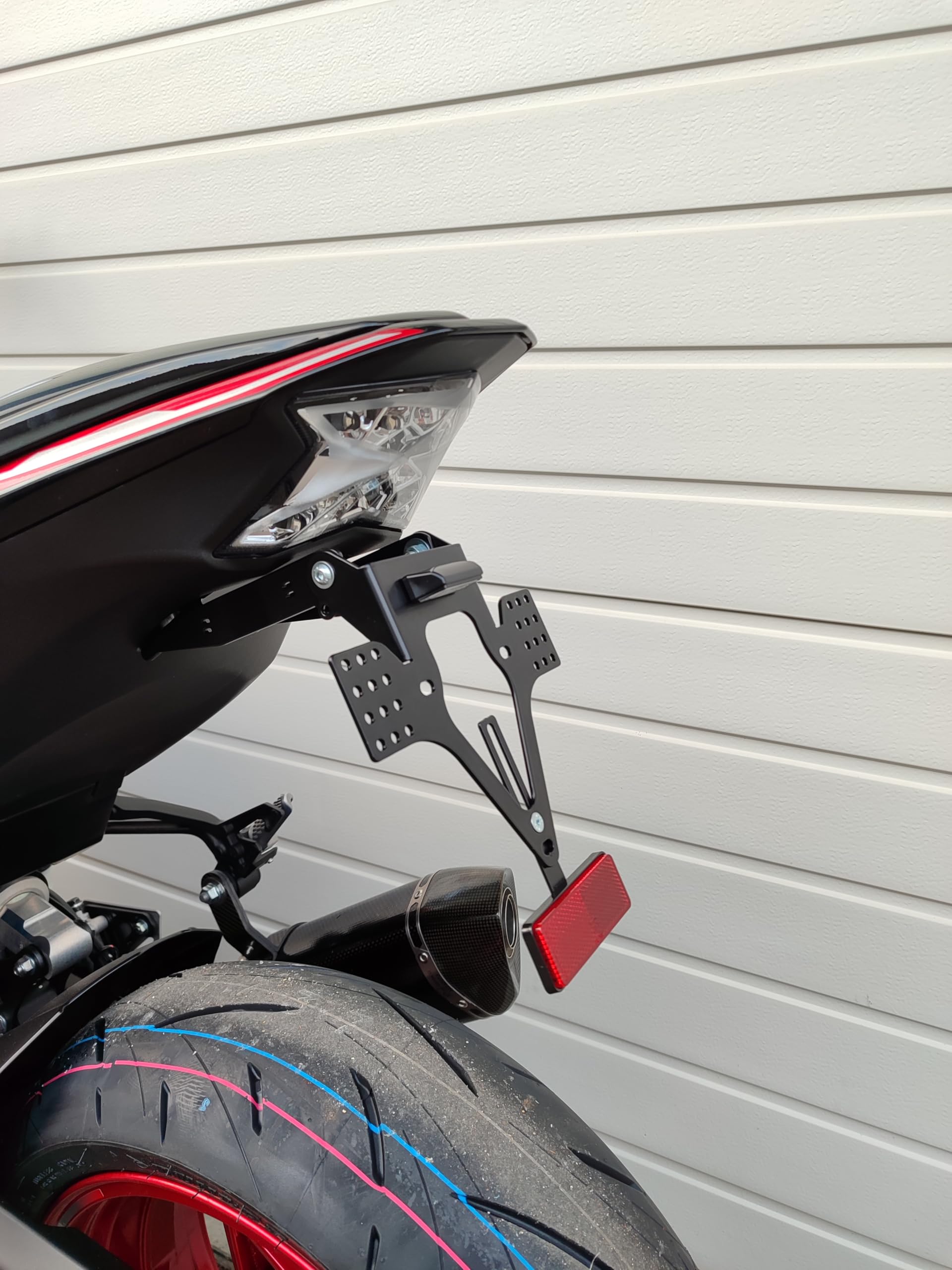 Kennzeichenhalter EVO Set kompatibel mit Kawasaki z900 2017-2024 Kennzeichenträger Nummernschild kurzes Heck Heckumbau Porta Targa Z900 kawa OEM Blinker