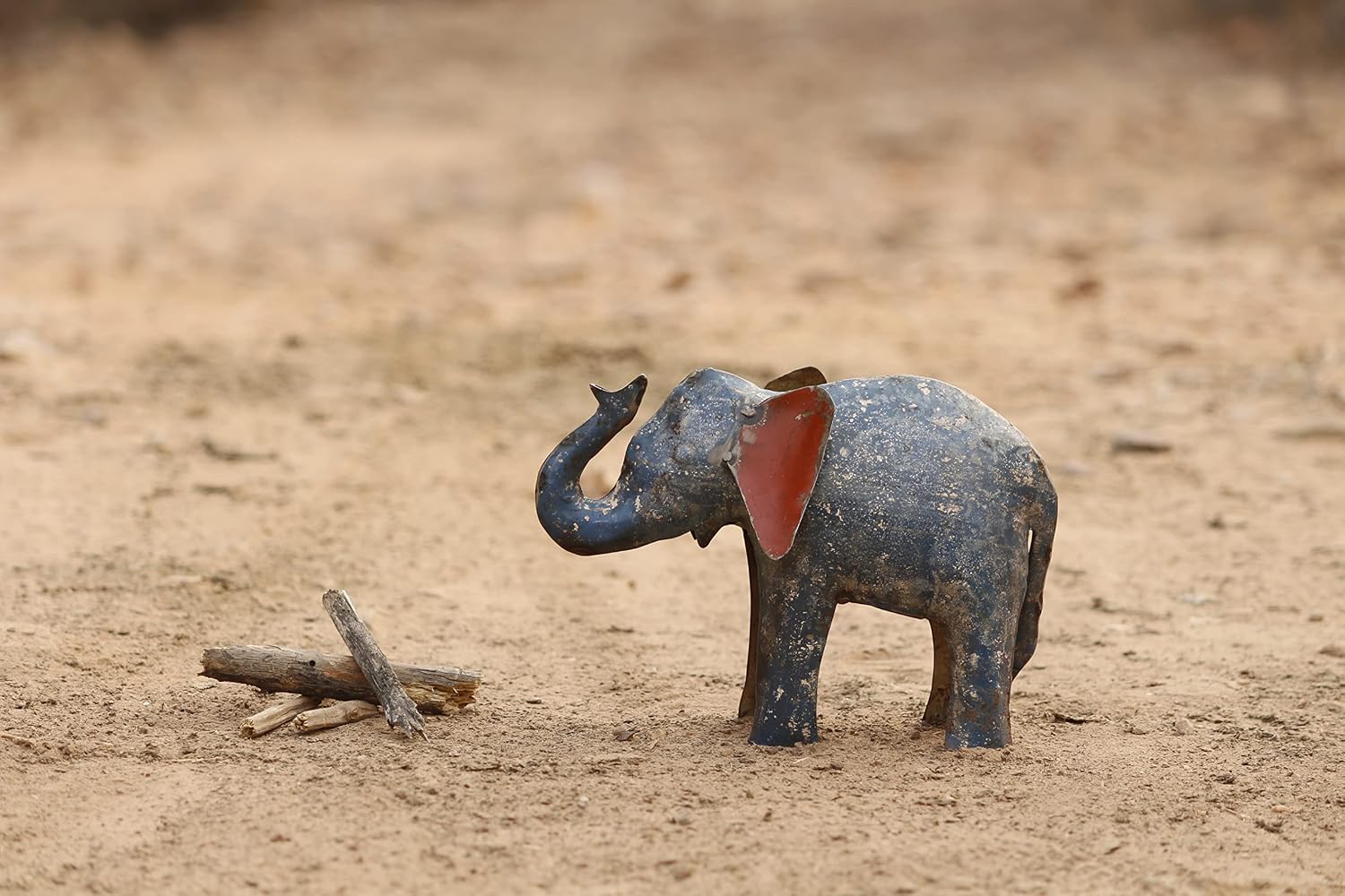 DeKulture Recycled Iron Elephant Figurine - Collectible for Home, Office, Garden (10.6x3x7 Inches)