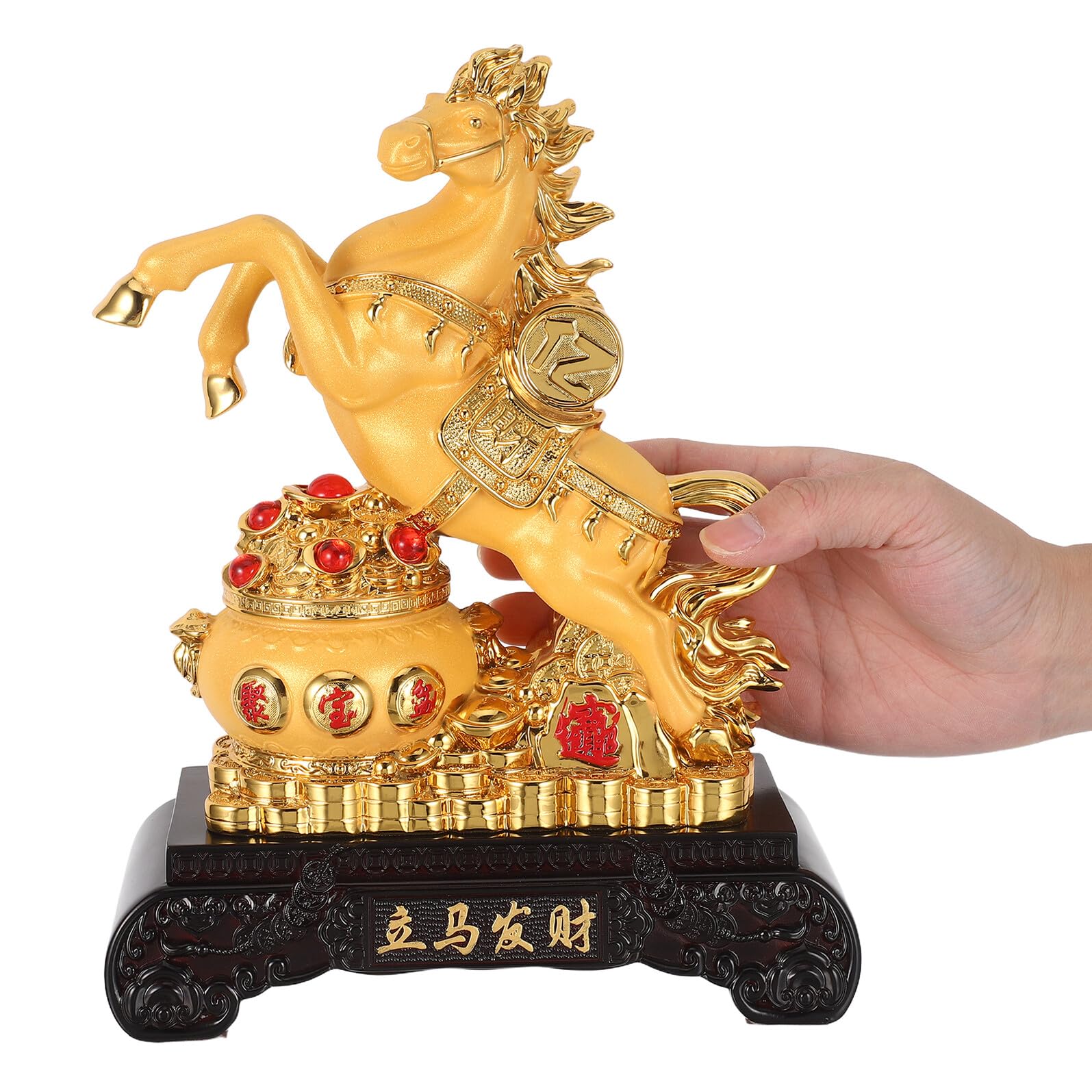 Pferdeskulptur aus Kunstharz im Feng Shui Stil Elegante Goldene Pferdefigur für Wohnzimmer und Büro Platzsparendes Design zum Chinesischen Neujahr 2026