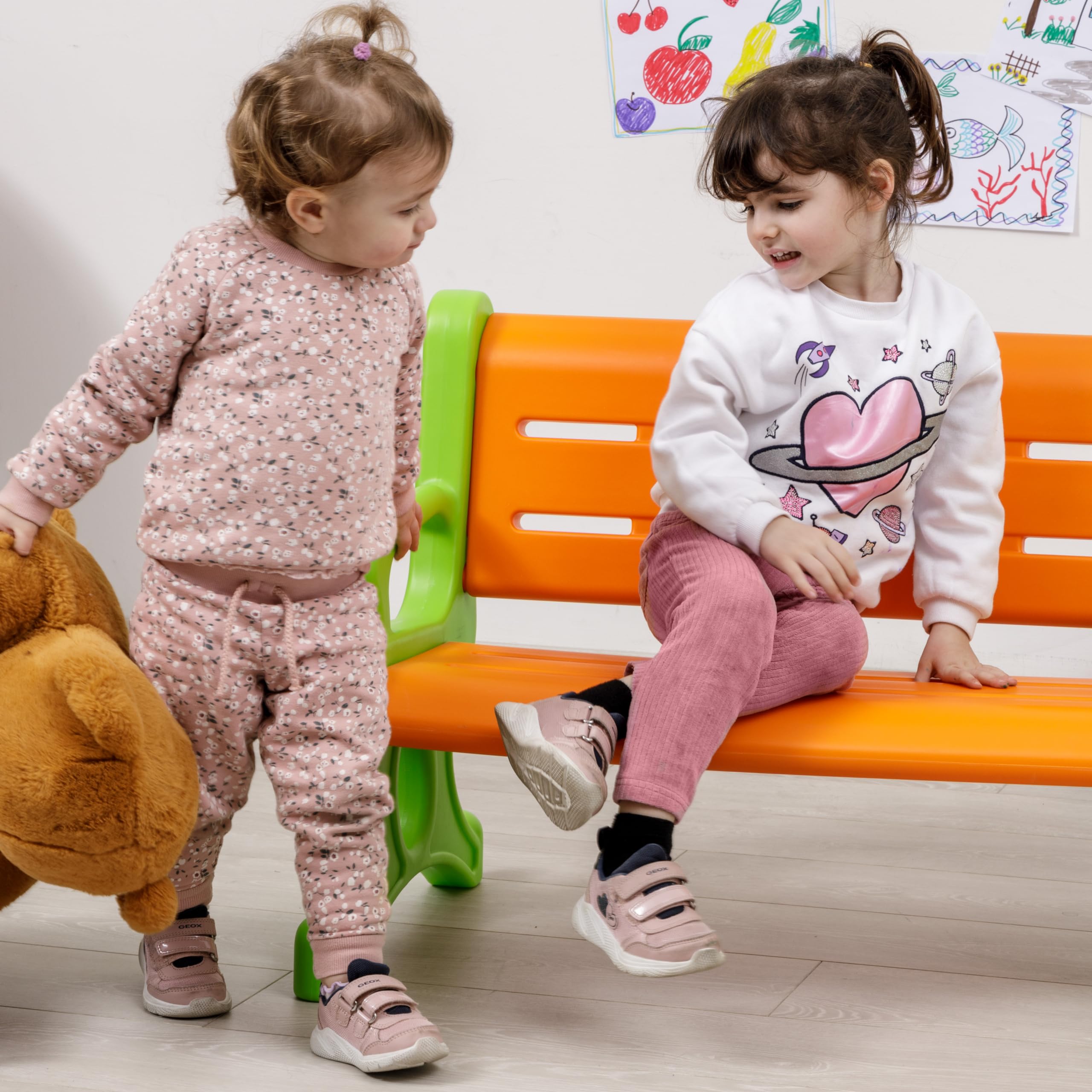 Baroni Toys Banc à Jouets en Plastique pour Enfant, Banc d’Extérieur et d’Intérieur pour Enfants, Banc 3 Places Coloré et Résistant Facile à Monter, 80x60x47 cm