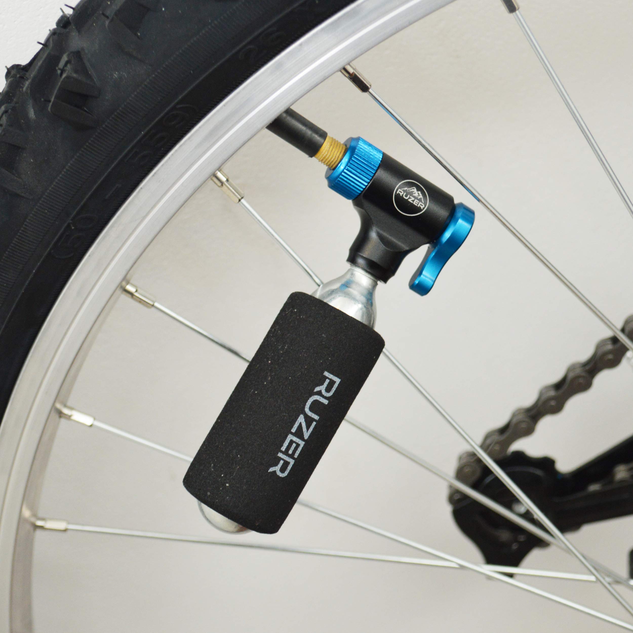 Gonfleur CO2 pour pneu de vélo cartouche 12 gr