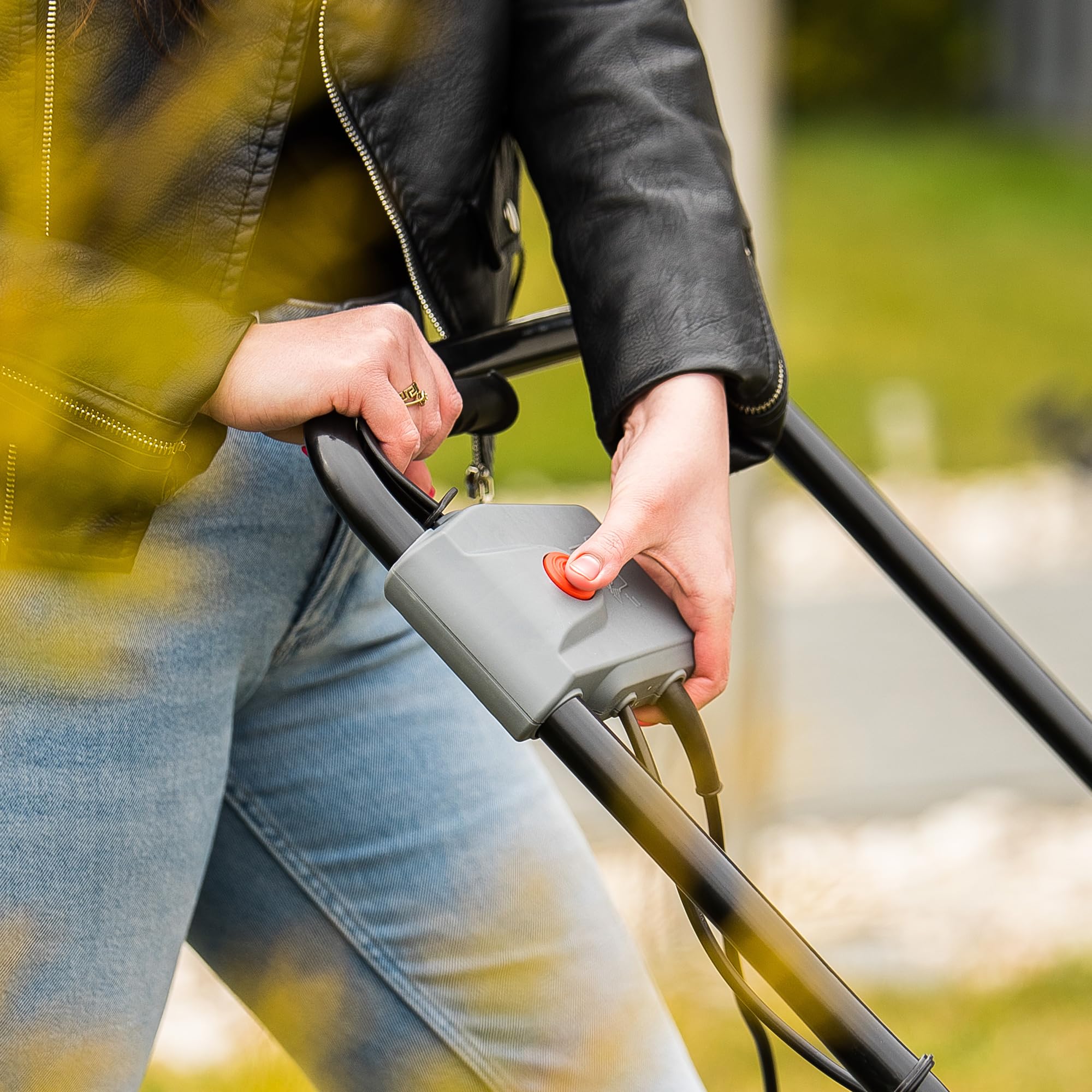LEHMANN Alyssum - Escarificador de espuma (2 w1, 1500 W, escarificador eléctrico con ancho de trabajo de 32 cm, profundidad de trabajo ajustable en 4 niveles de -12 biz + 4 mm