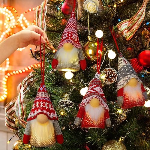 KMUYSL Paquete de 4 adornos de gnomo de Navidad, decoraciones colgantes con luces, gnomos suecos de Papá Noel hechos a mano, material de lana,