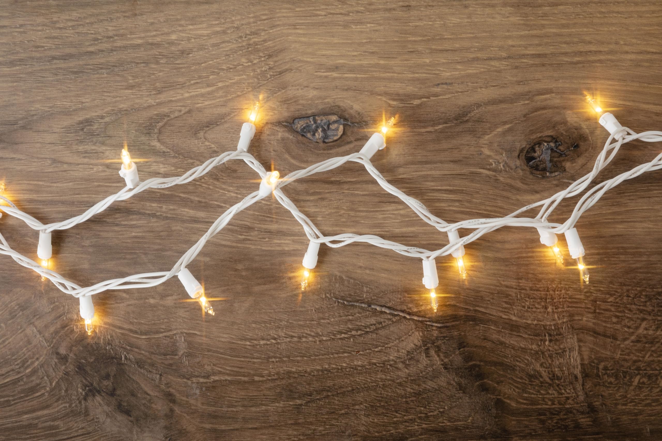 612 Vermont 100 LED Clear Christmas Lights on White Wire, UL