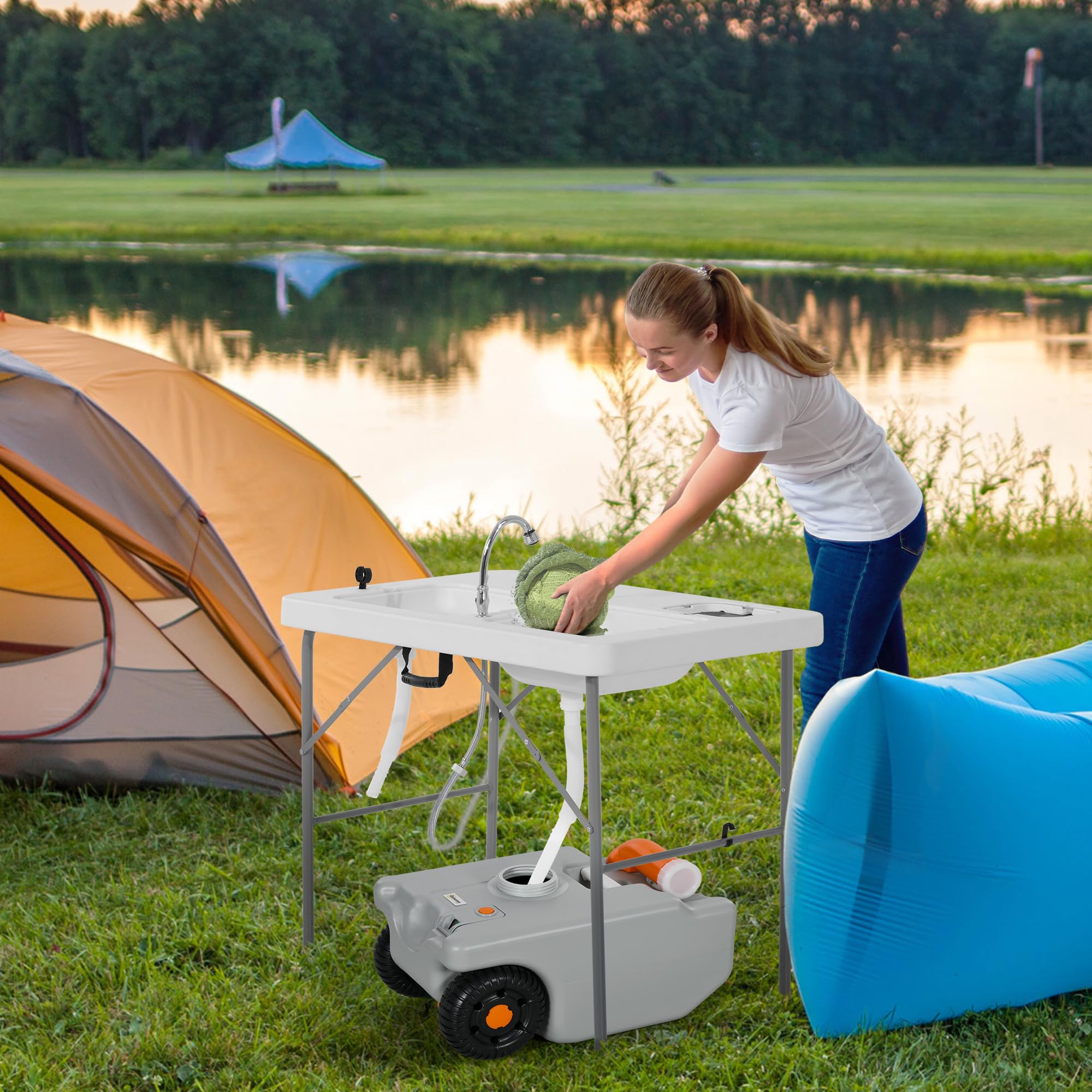 Outsunny Serbatoio Acqua 22L da Campeggio con Ruote, Tanica Acqua Reflue per Camper e Roulotte con Maniglia, Tubo e e Beccuccio Girevole, Grigio