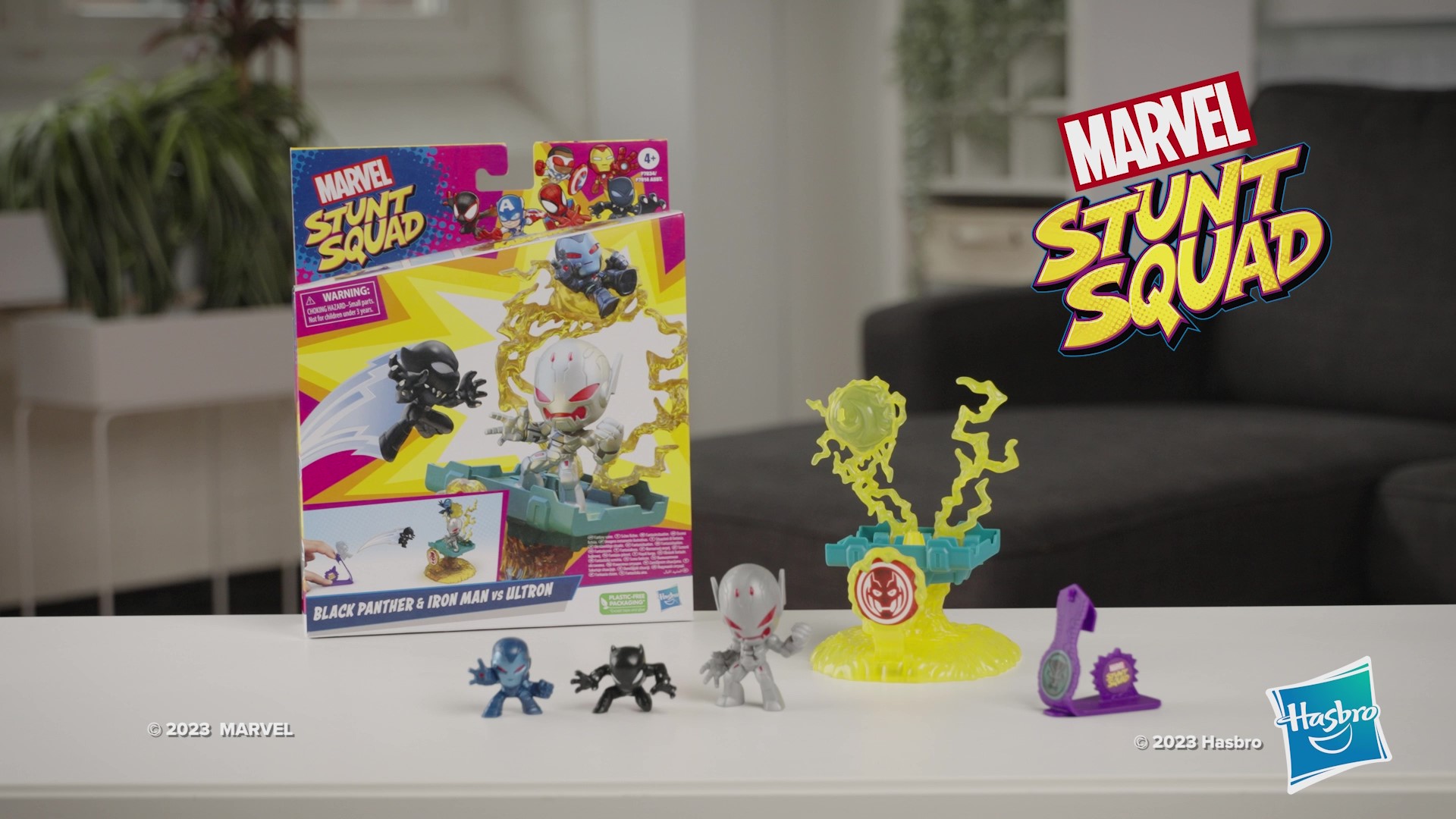 Amazon.com: Marvel Stunt Squad Villain Knockdown Playset, Black