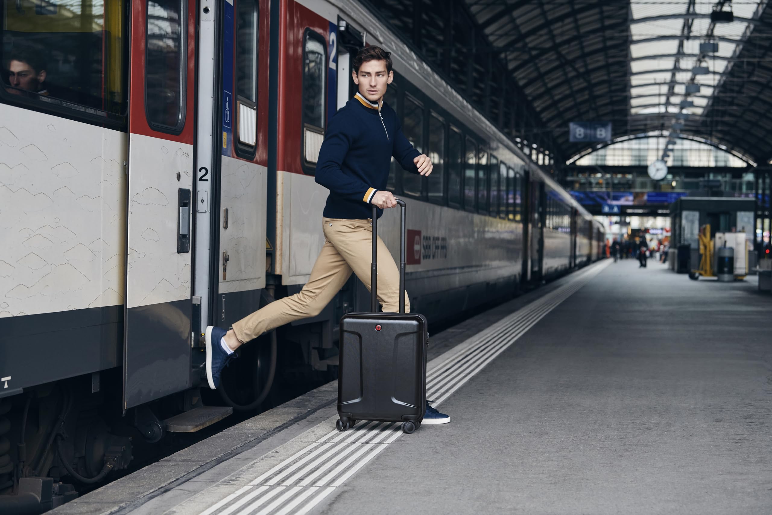 WENGER Legacy Carry-On Hartschalenkoffer, Handgepäck, Trolley, 39 (44) l, Damen Herren, Business-Reisen Urlaub, Schwarz, 610865