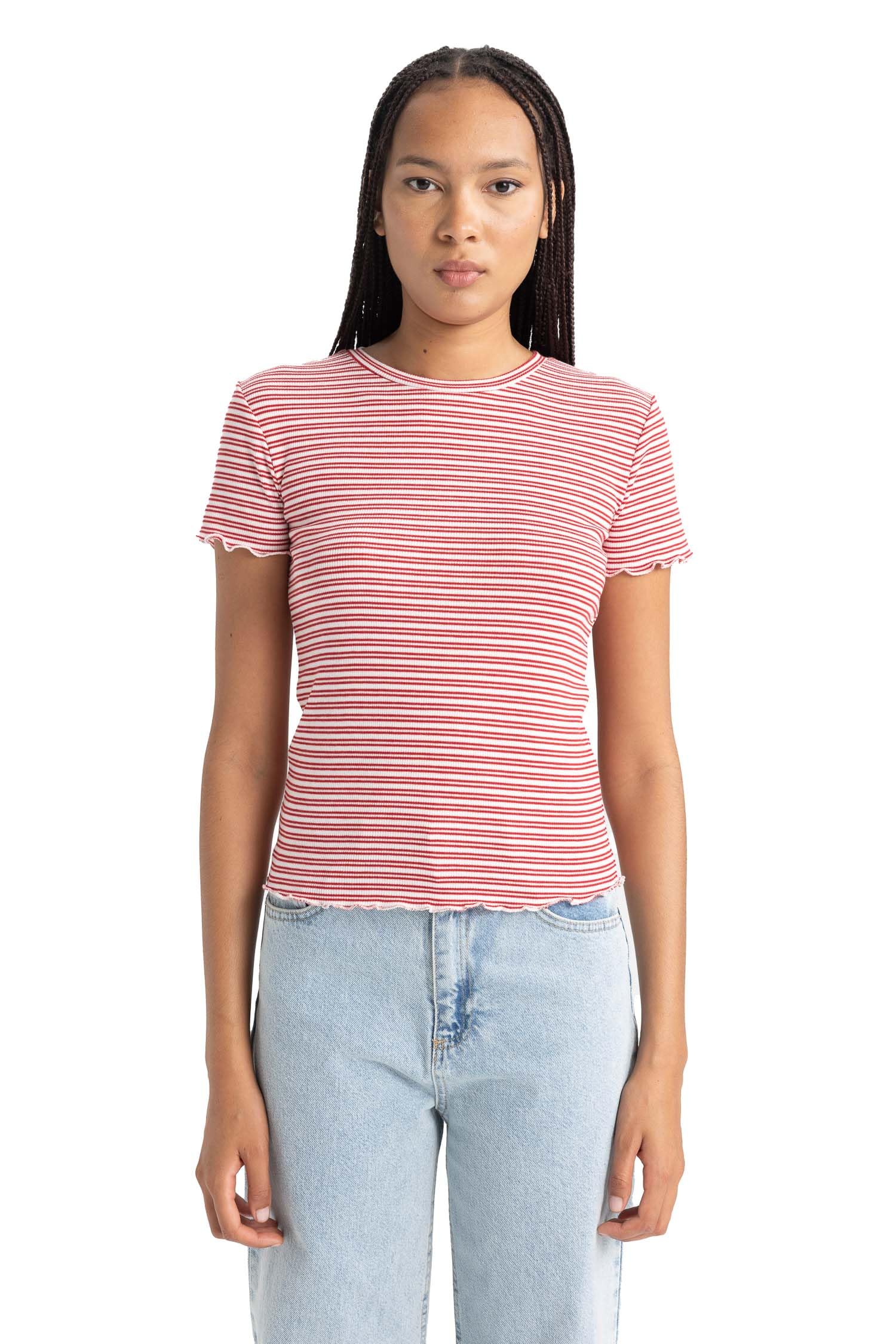 Kadın Slim Fit Bisiklet Yaka Kısa Kollu Tişört
