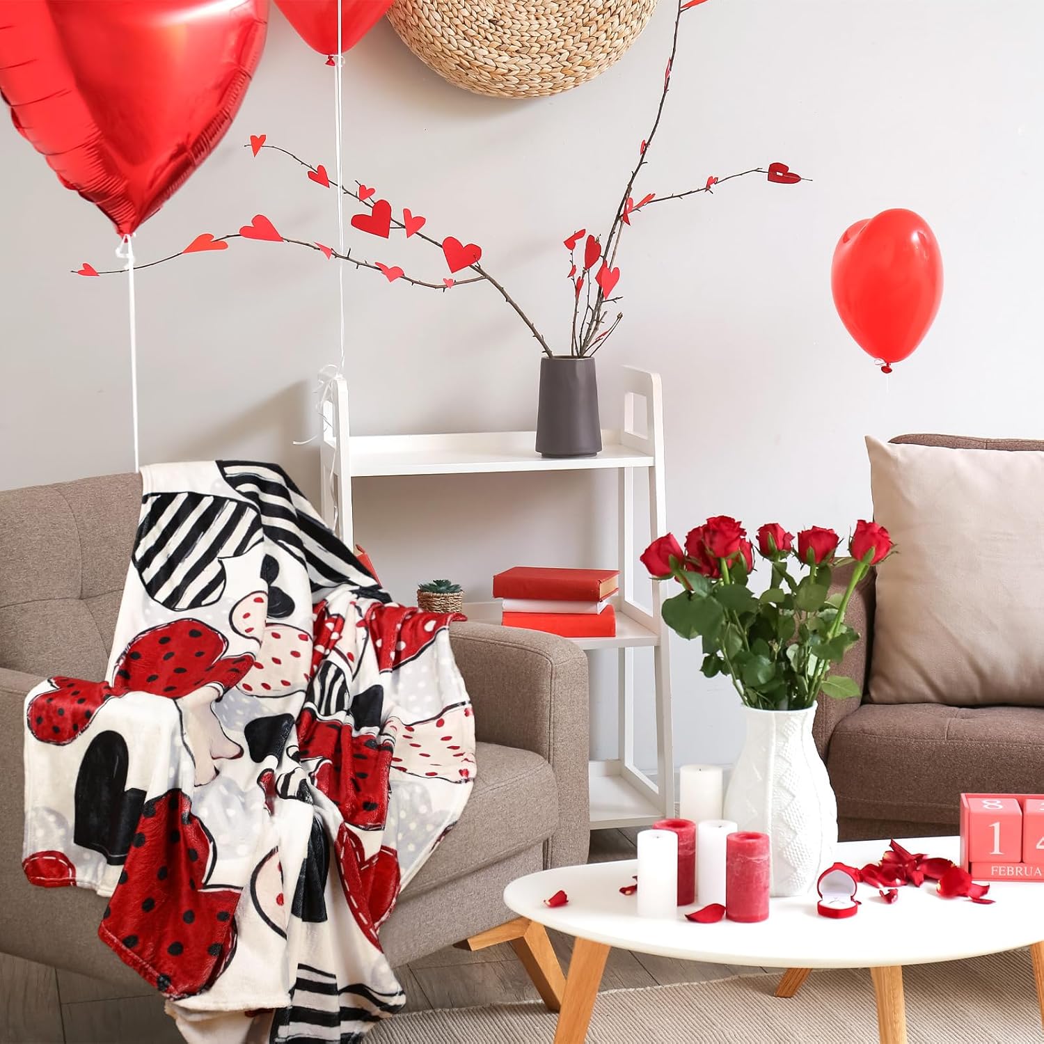 Buryeah Valentine‘s Day Blanket Throw Gifts Candy Hearts Love Throw Blanket Vintage Couch Sofa Soft Warm Bed Blankets for Women Men Conversation Party, 50 x 60 Inch(Vintage Heart) - Image 5