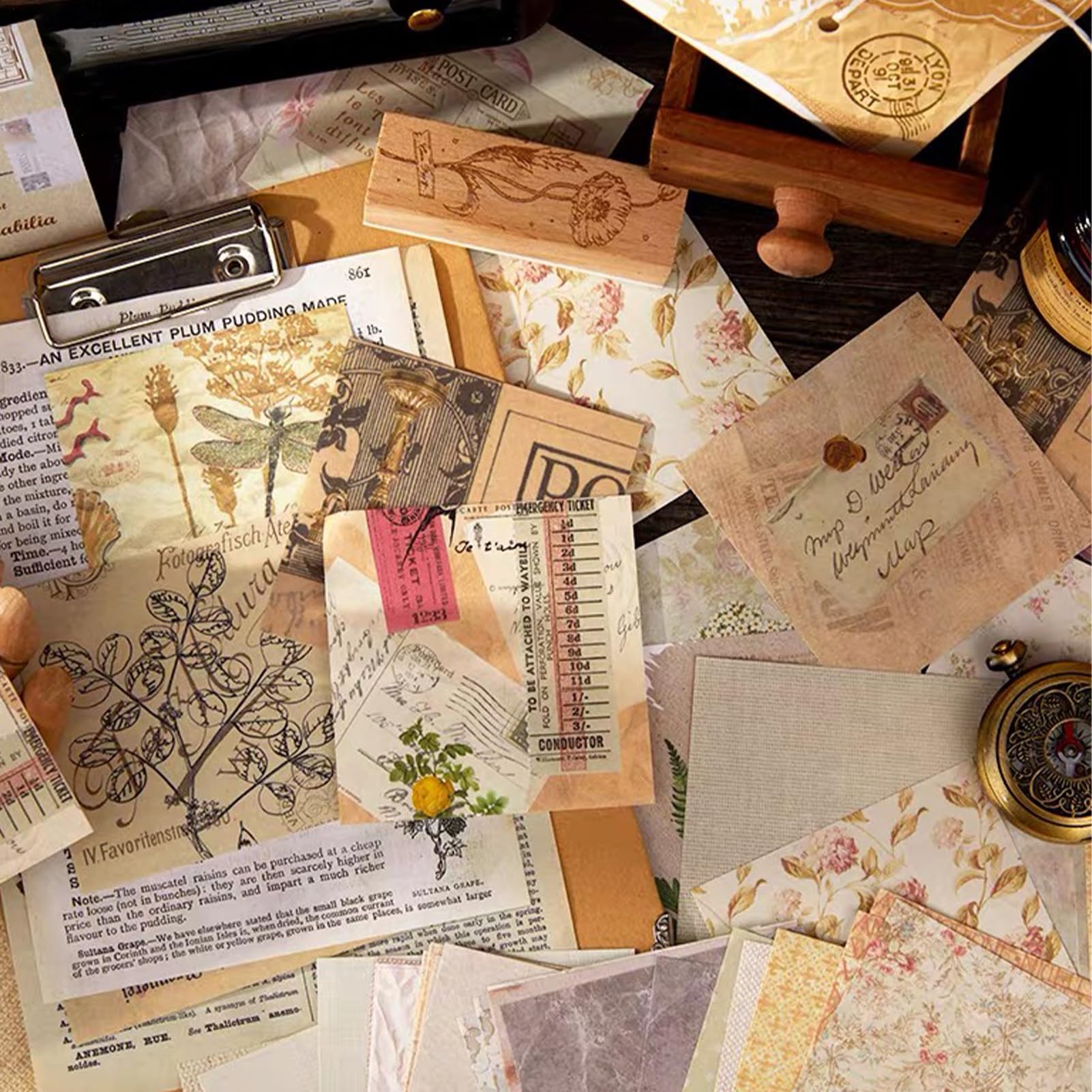 値下げMade in U.S.A. catalog & Scrapbook Vintage Scrapbook Paper Pack - 600 Sheets Colorful