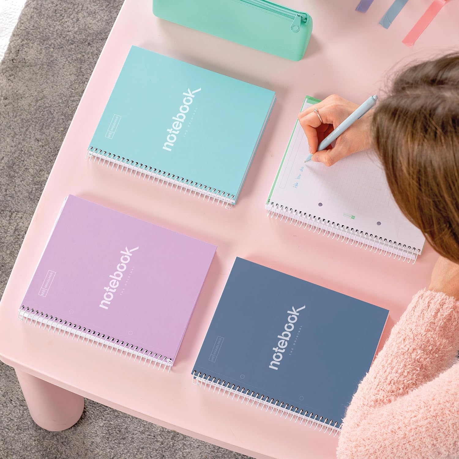 Miquelrius - Spiral notepad A5-80 sheets 90 g - Lines 7 mm - 1 coloured strip - Laminated hard cover - Colour Navy