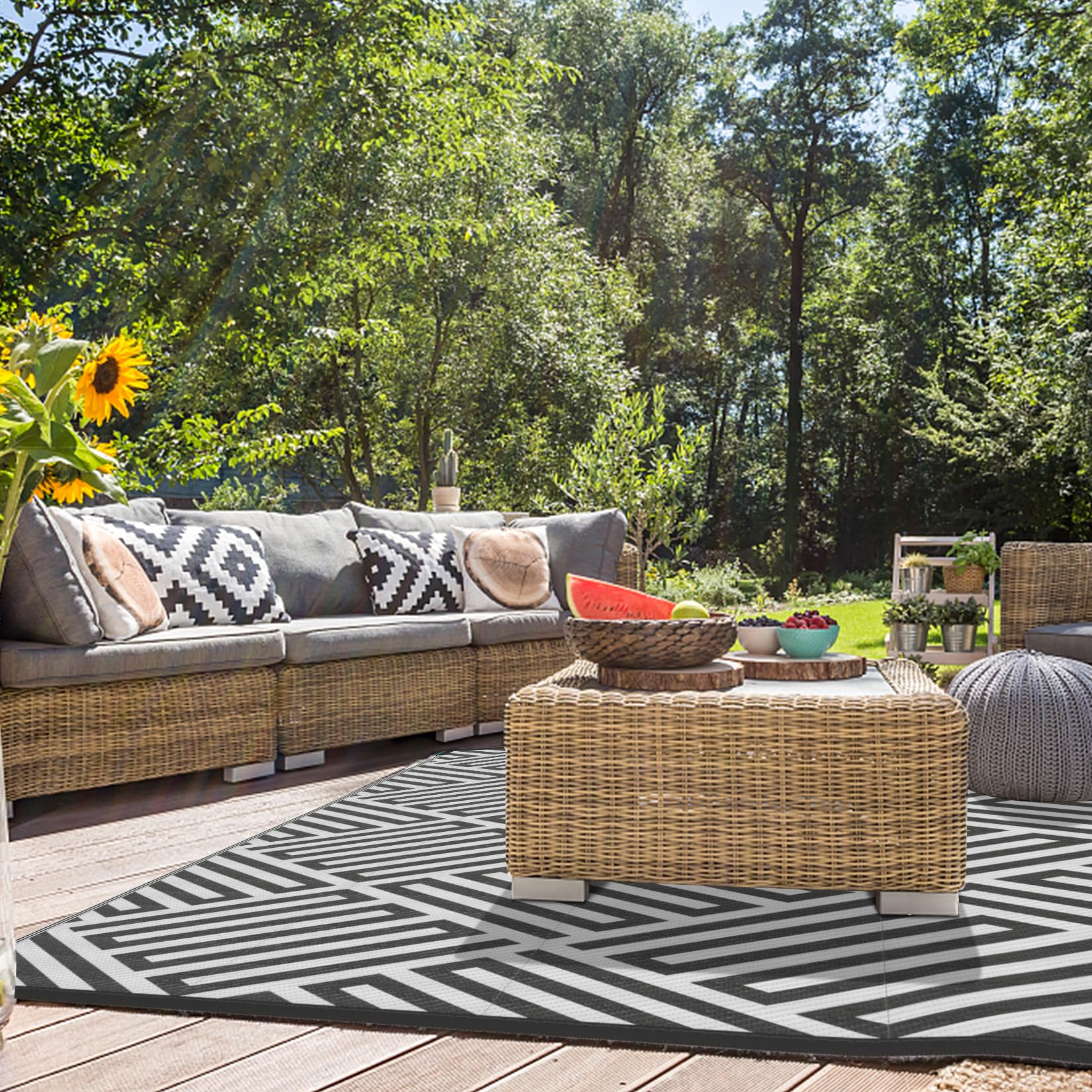 Plastic Straw Rug Waterproof 9x12 ft - Outdoor Rugs for Patios Clearance - Portable RV Carpet - Geometric Indoor Outdoor Area Mat for Outside, Deck, Camper, Porch, Balcony, Backyard, Picnic