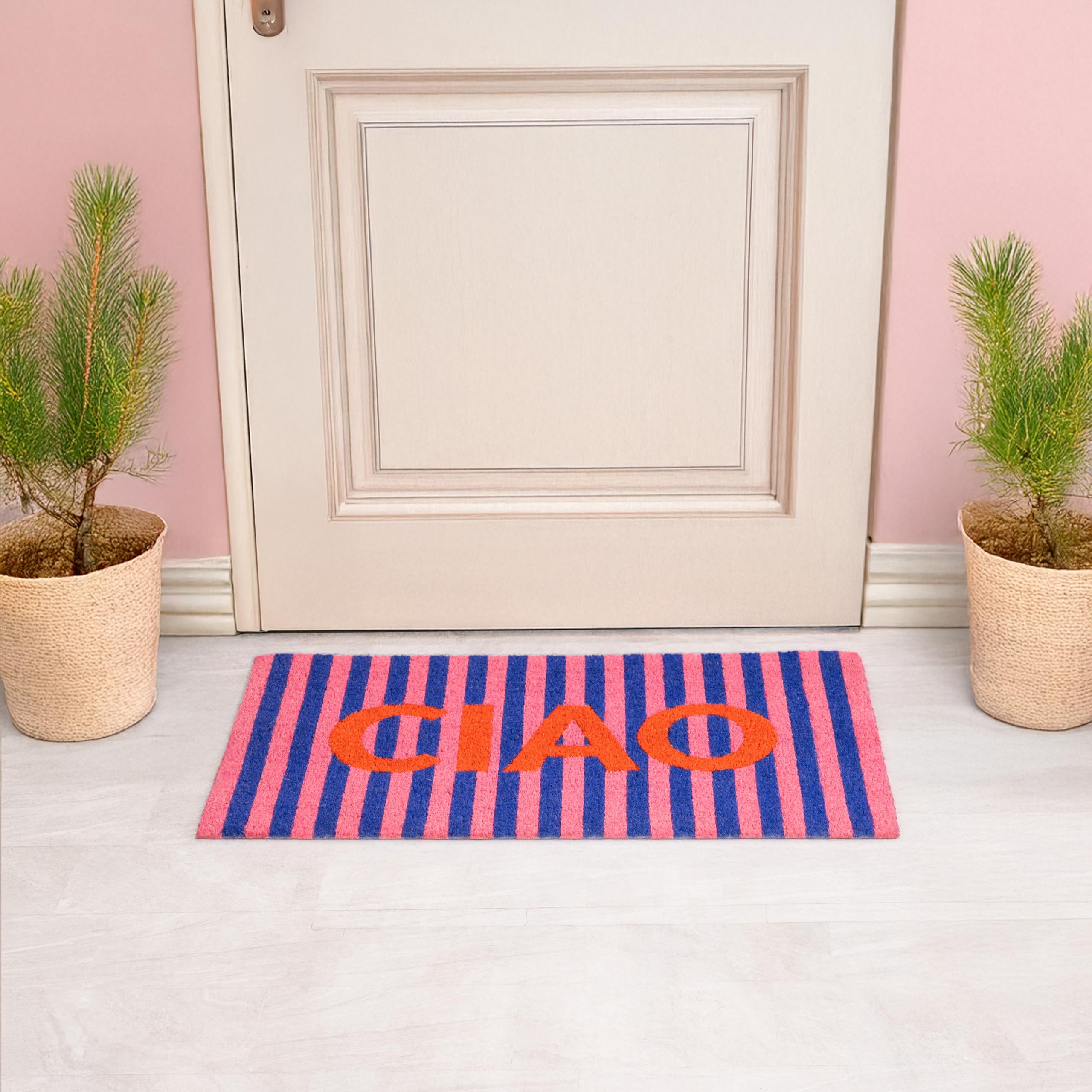 fisura. – Paillasson d'entrée Ciao en Fibre de Coco avec Base antidérapante en PVC. Tapis Original à Rayures Roses, Bleues et Rouges Peint à la Main. Dimensions : 70 cm x 40 cm