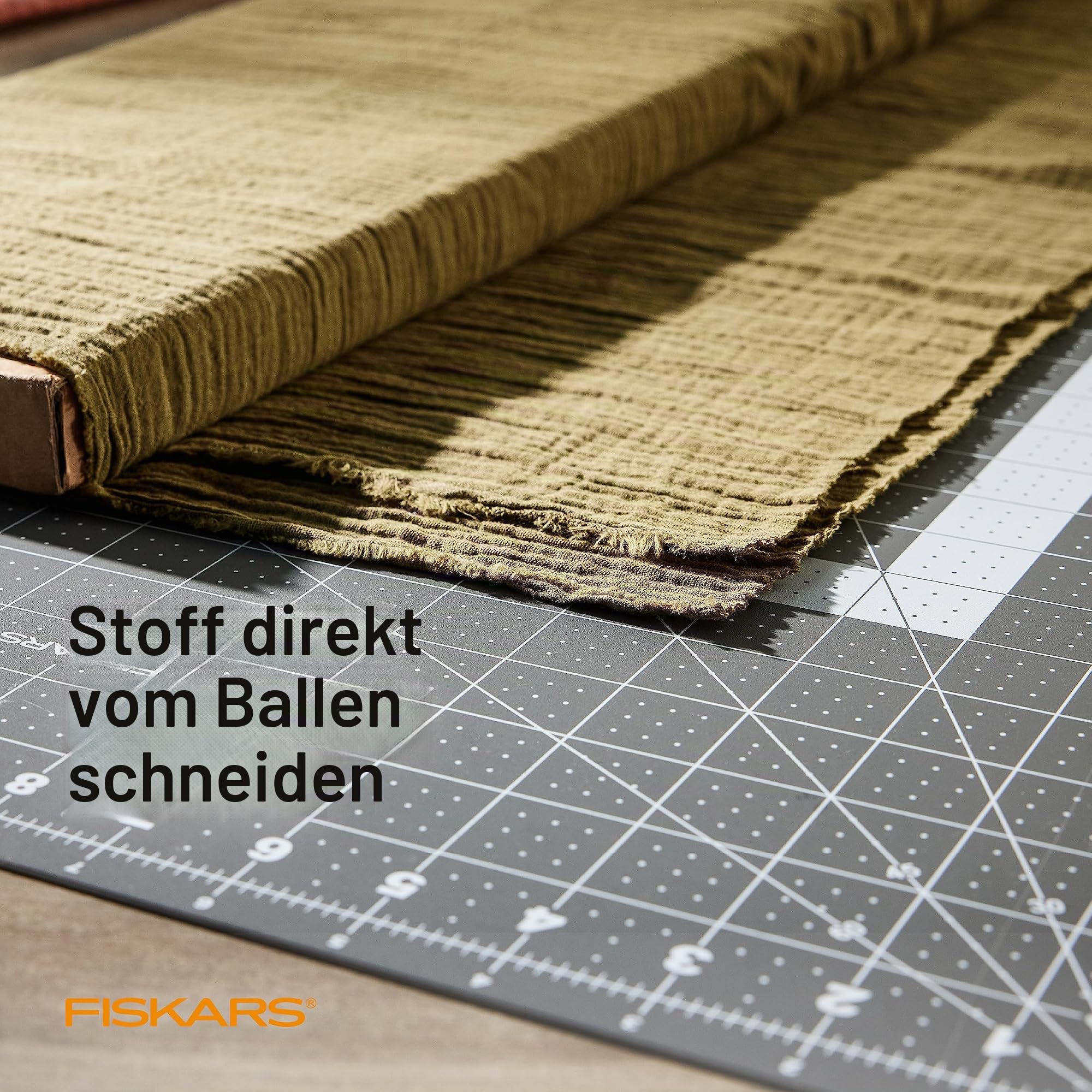 Fiskars Selbstheilende Schneidematte für Quilten, Kunst und Handwerk, 61 x 91,4 cm Raster, Nähmatte, Bastelschneidebrett, Nähzubehör und Quiltwerkzeuge