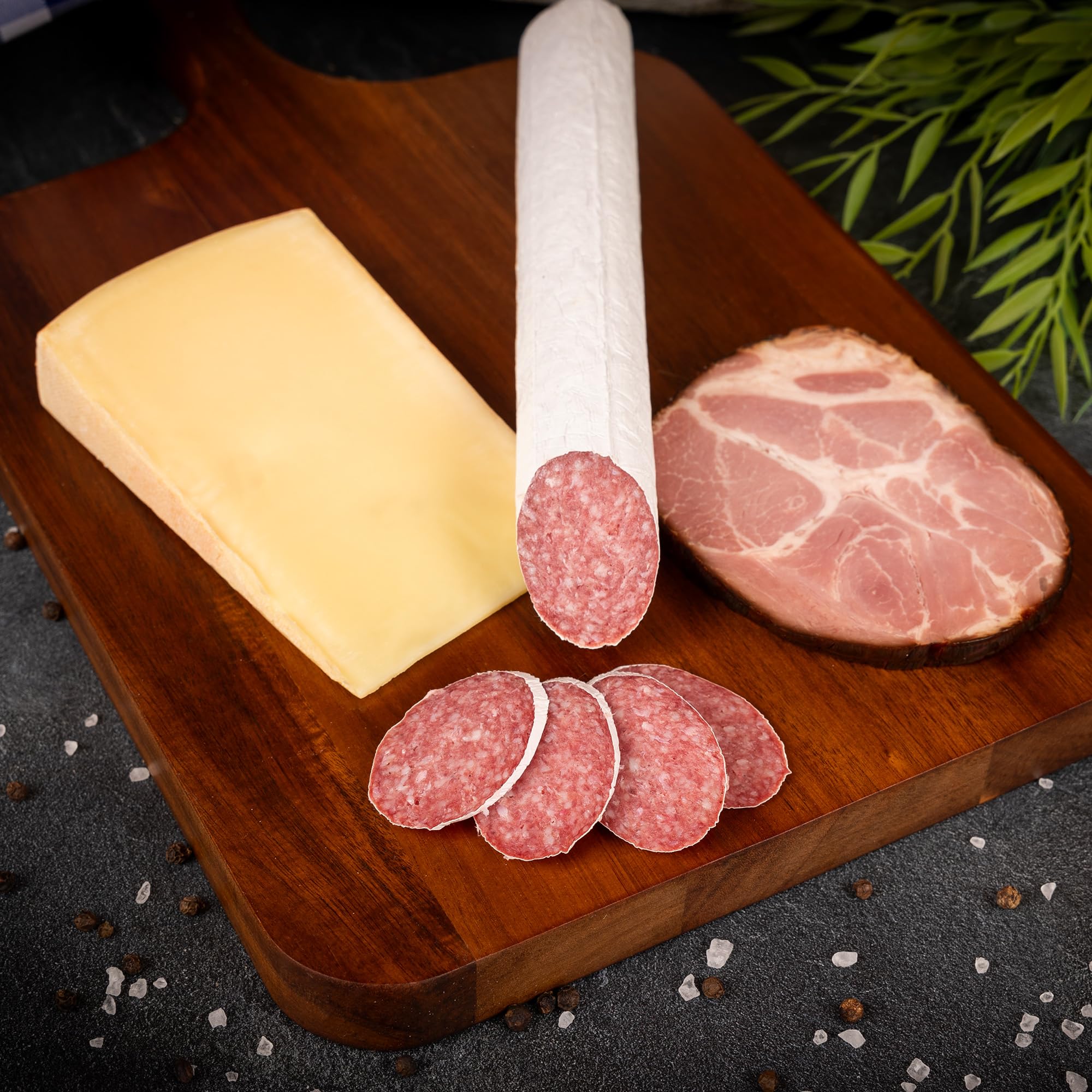 WURSTBARON® Brotzeitpaket Dolce Vita Geschenkset mit Nduja, Speck, Käse, Salami und Brot