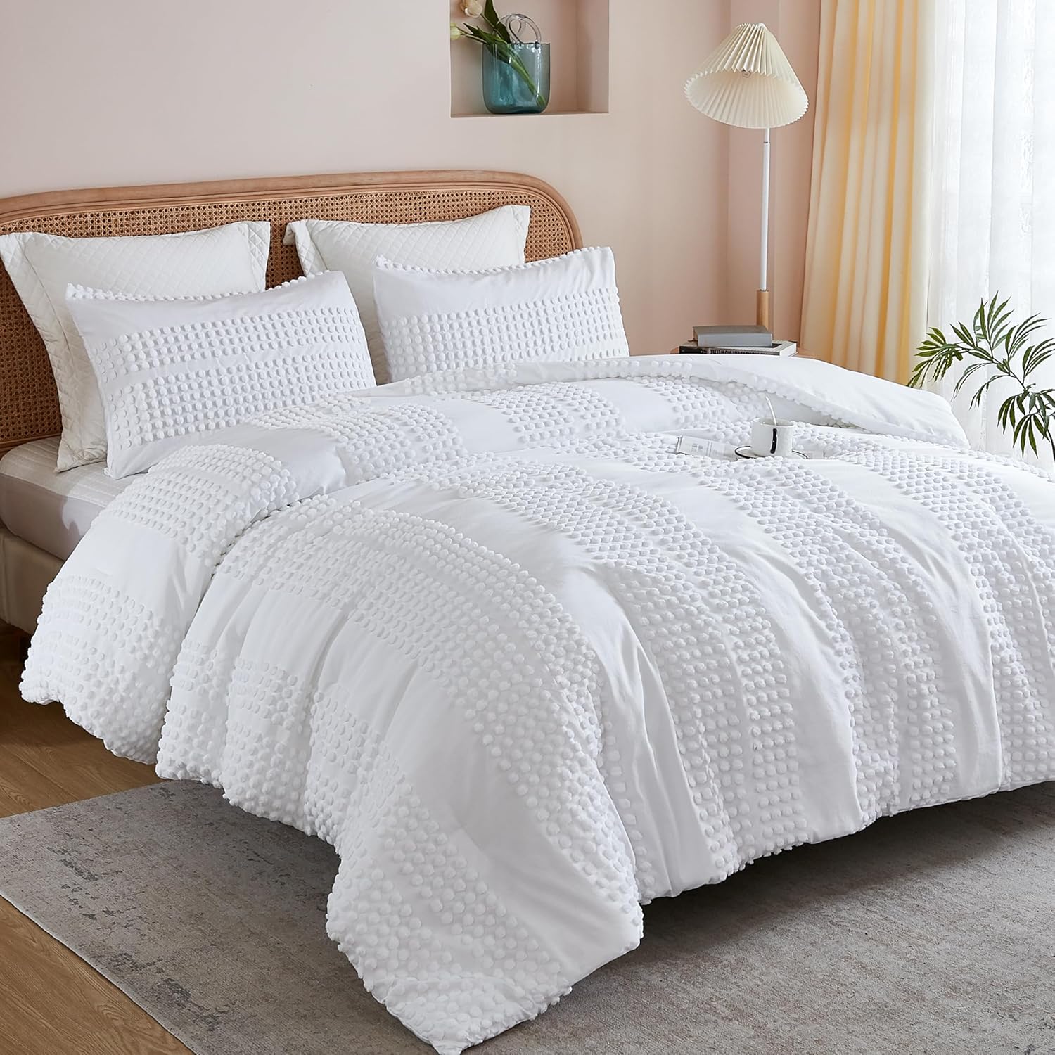 Litanika White Comforter Queen Size, Boho Tufted Comforter