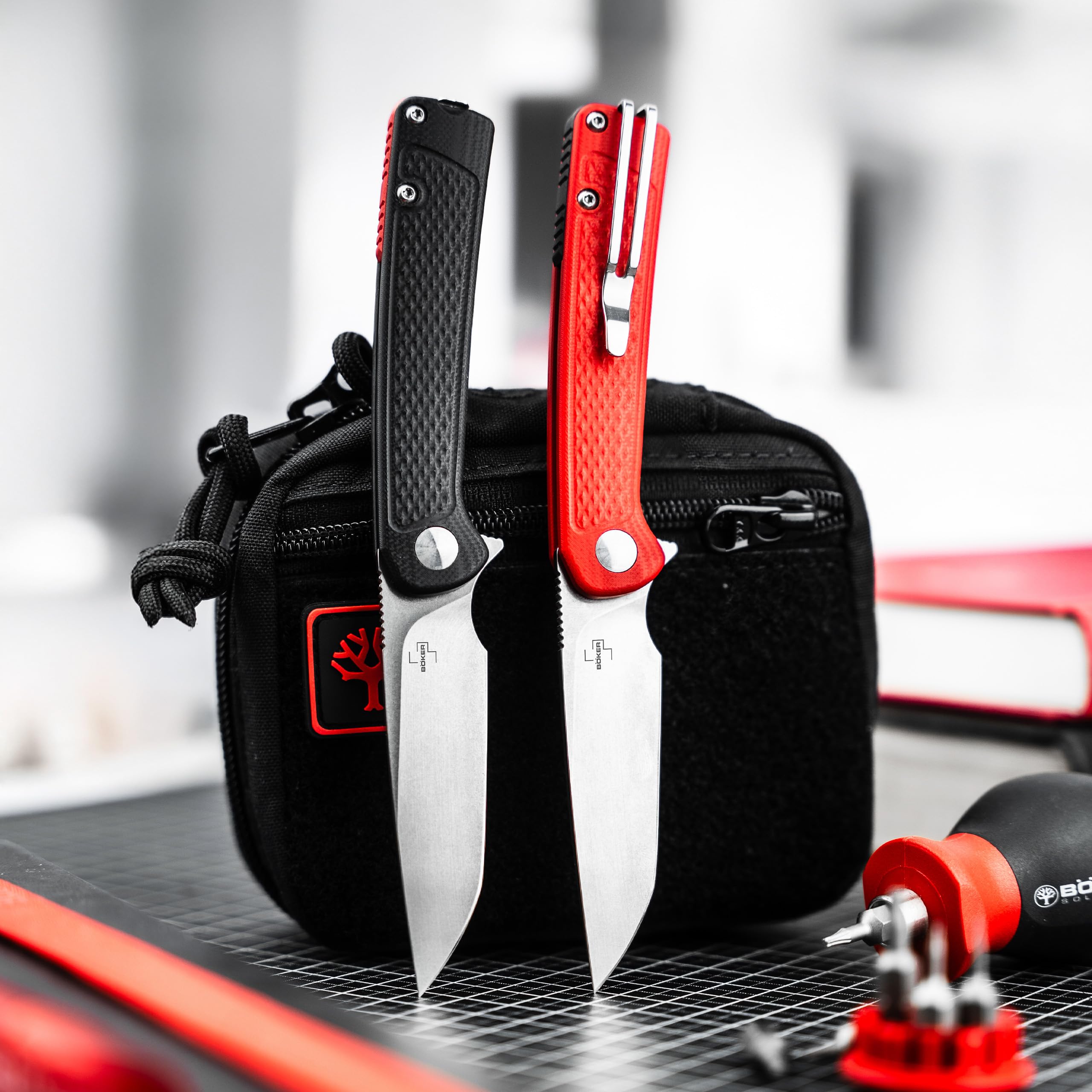 BÖKER PLUS Fire Ant Black - Premium Flipper Taschenmesser mit Detent Ball - leichtes Klappmesser 42a konform - EDC Messer mit Clip & Pinzette - Droppoint Faltmesser