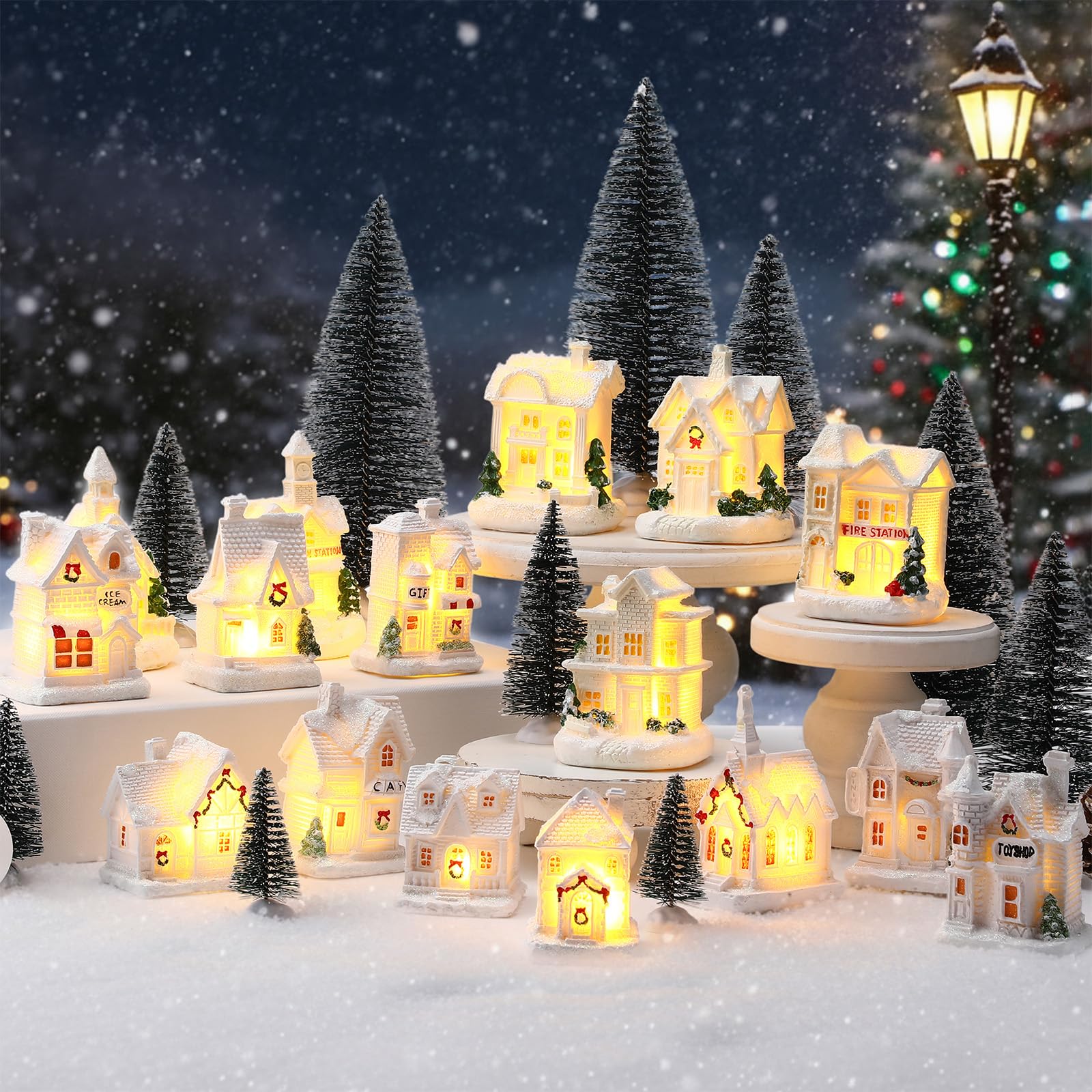 Vinsot Juego de 26 piezas de resina iluminada con 16 luces LED de Navidad, casas de pueblo de Navidad, 10 árboles de Navidad, batería para mesa, hogar, invierno, vacaciones, decoración de mantel