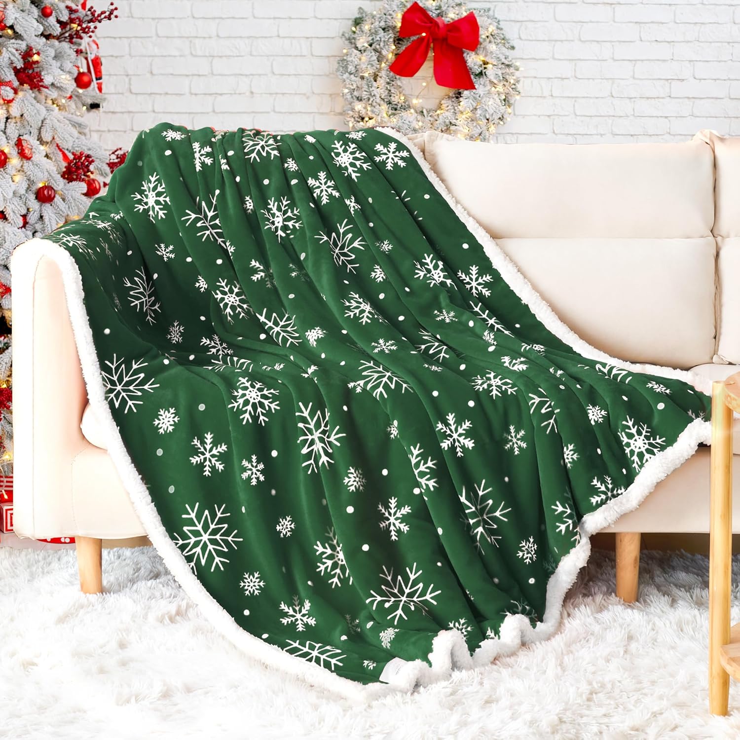 Touchat Christmas Throw Blanket, Sherpa Christmas Blankets, Fuzzy Fluffy Soft Cozy Blanket, Fleece Flannel Plush Microfiber Blanket for Couch Bed Sofa (60" X 80",Green Snowflake) - Image 2