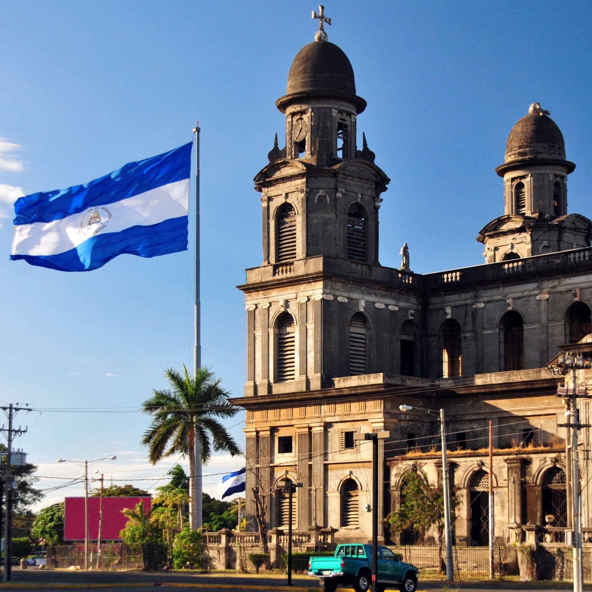 Runesol Nicaragua Flag, 91x152cm, 3ft x 5ft, 4 Grommets, Eyelet In Every Corner, Nica, Republic of Nicaragua, Revolution Day - Image 3
