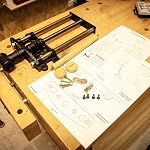 O'SKOOL 9 Inch Quick Release Workbench Front Vise for Woodworking, Heavy Duty Cast Iron Bench Vise with Beechwood Handle