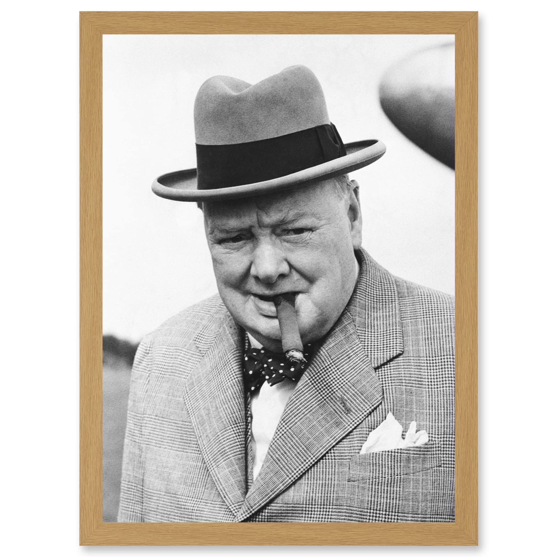 Artery8 Vintage Photo Winston Churchill Cigar Prime Minister Britain UK Artwork Framed Wall Art Print A4