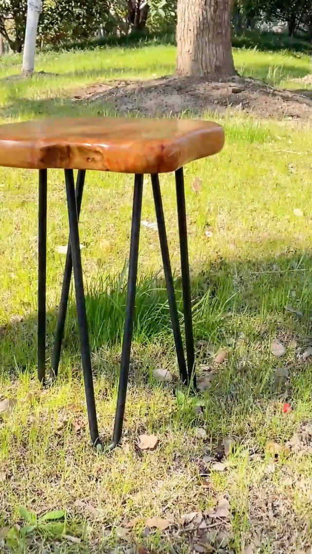 栃の木sidetable 栃の木sidetable ZX-Table-1.svg