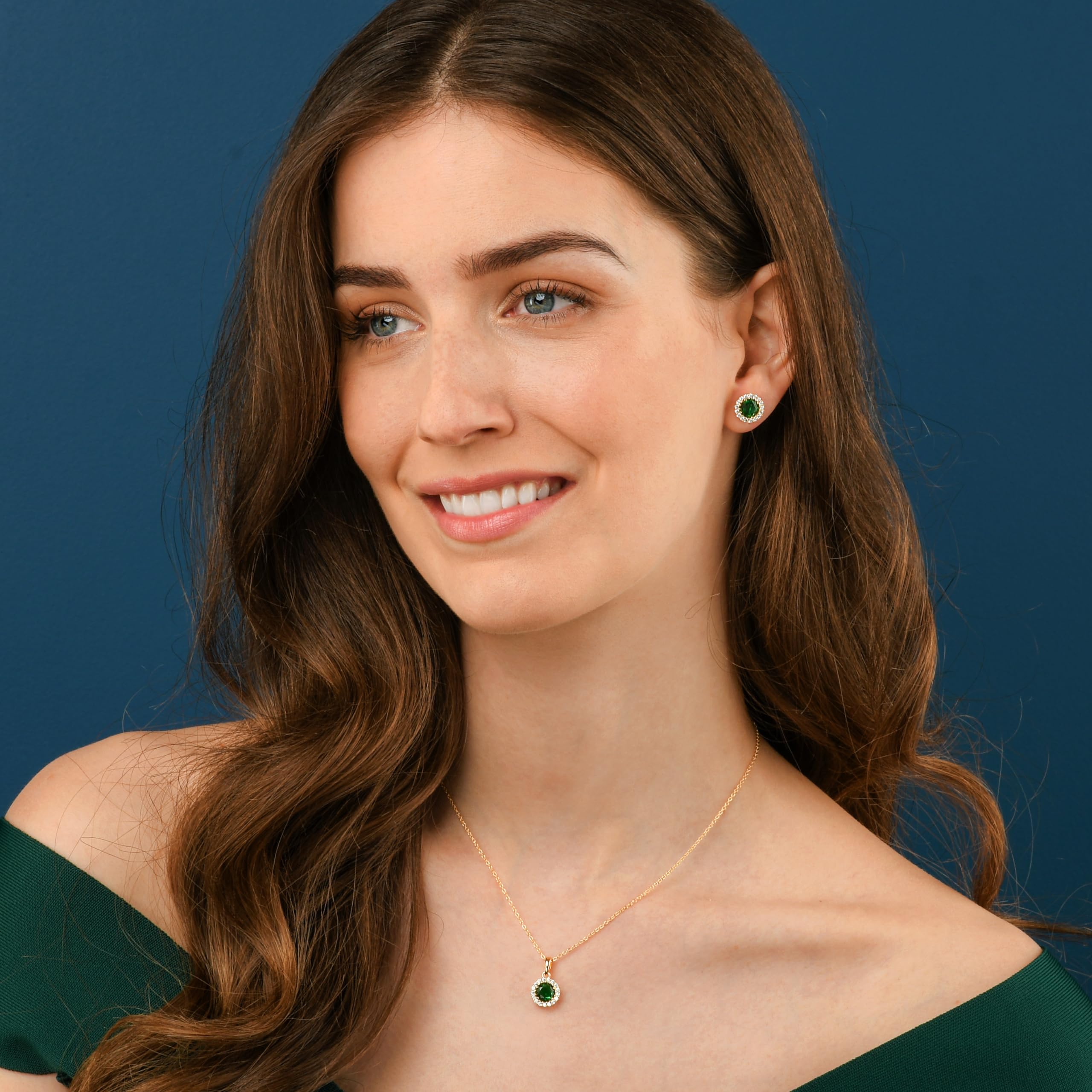 Diamond Treats Strahlenkranz-Ohrstecker aus 925 Sterling Silber mit Cubic Zirkonia in Weiß, Blau, Grün, und Rot, massive Silber runde Ohrstecker für Damen
