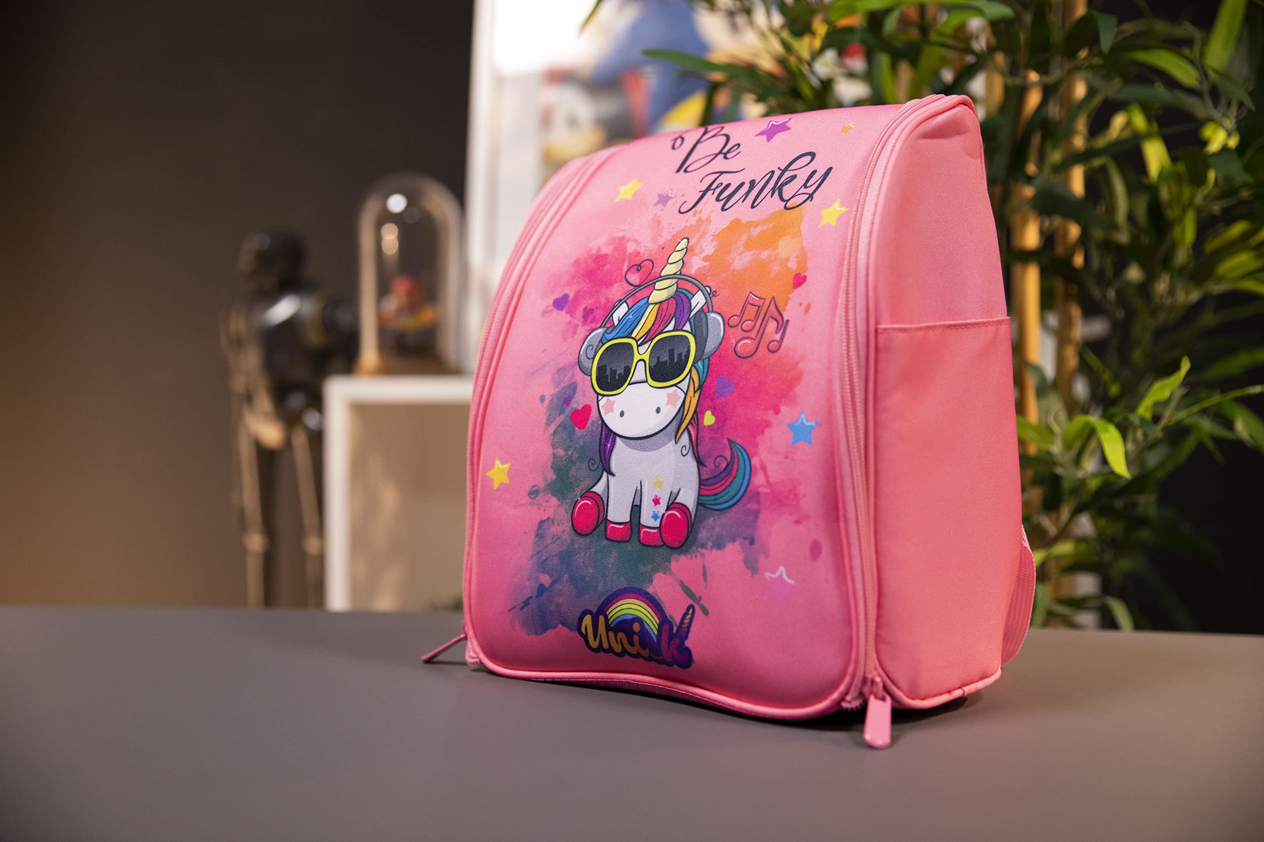 Konix Unik Sac à Dos de Protection et Transport Nintendo Switch, Switch Lite et Switch OLED - Rangement Console, Jeux et Accessoires - Motif Be Funky