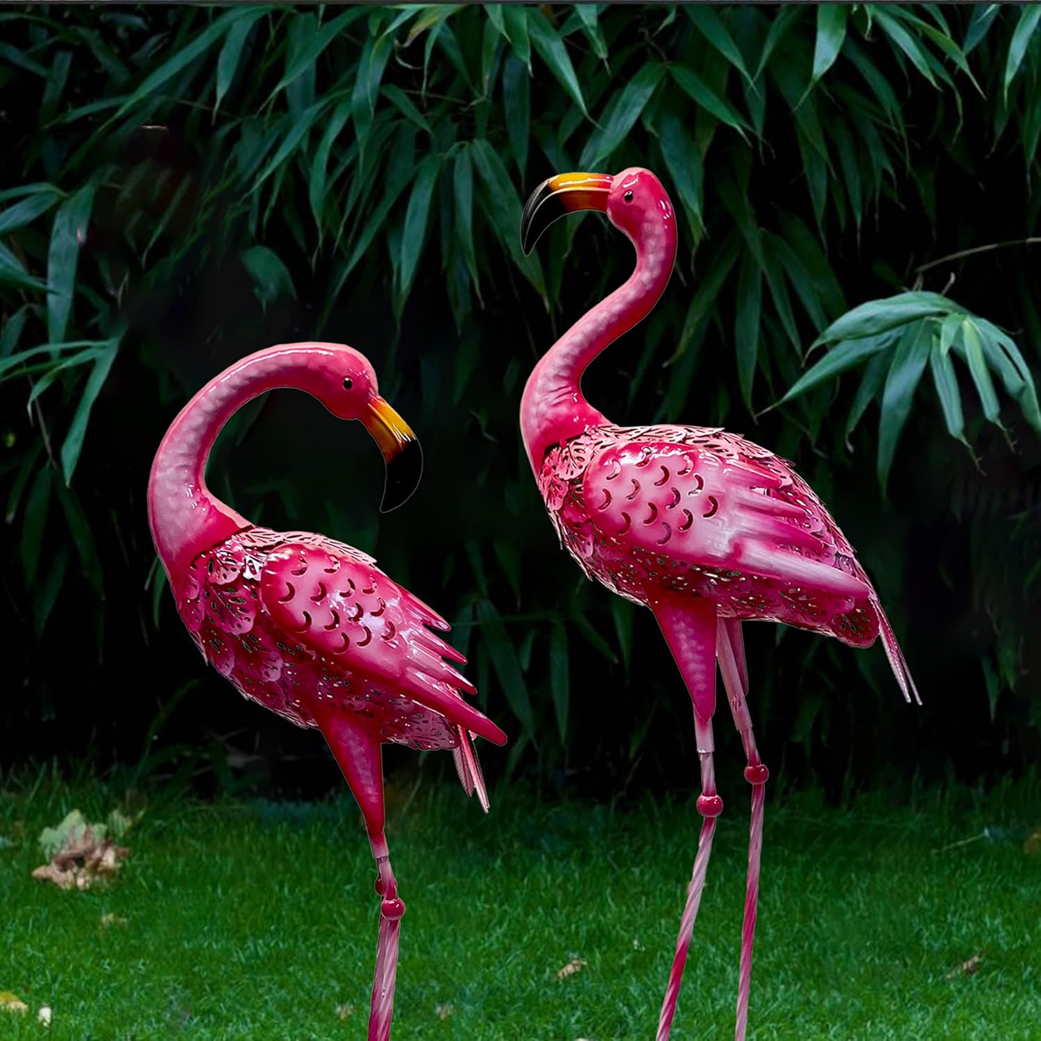 2 Pack Pink Flamingo Metal Garden Statues Outdoor Art, Tropical Yard Decor Lawn Decorations for Backyard Patio, Animal Bird Ornaments Gifts for Women Mom