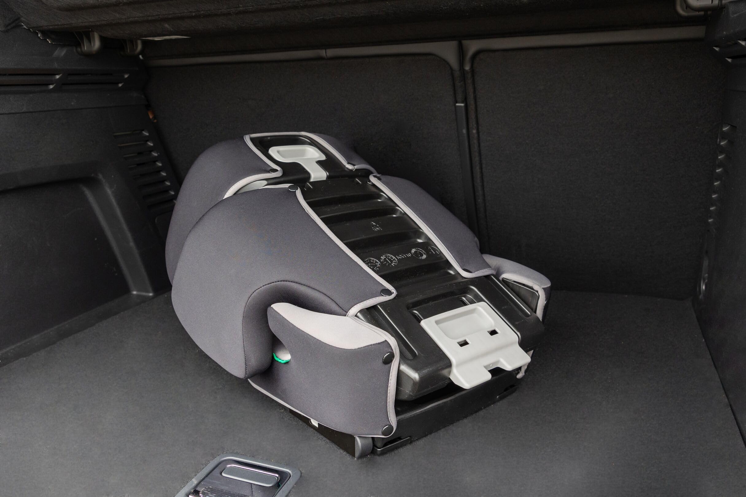 Bebeconfort Hera Fix i-Size Seggiolino con schienale, ISOFIX, I-Size, Installazione con cintura di sicurezza, compatto e leggero, da 3,5 anni fino a 12 anni, 15-36 kg, 100-150 cm, Mineral Black