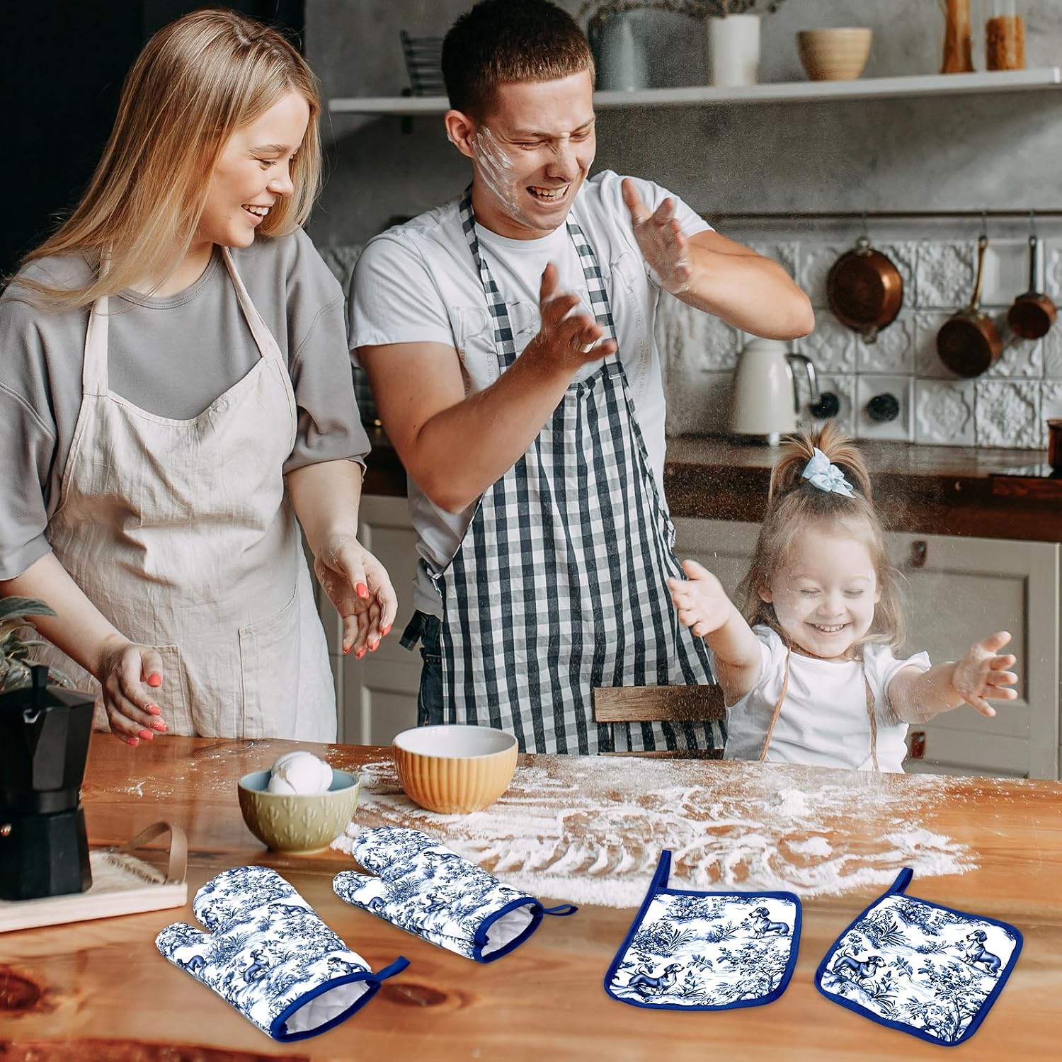 FYSUIMU 4 Pcs Chinoiserie Dachshund Oven Mitts and Pot Holders Set Heat Resistant Non-Slip Potholders Blue White Botanical Dog Kitchen Oven Gloves with Hot Pads for Cooking Baking