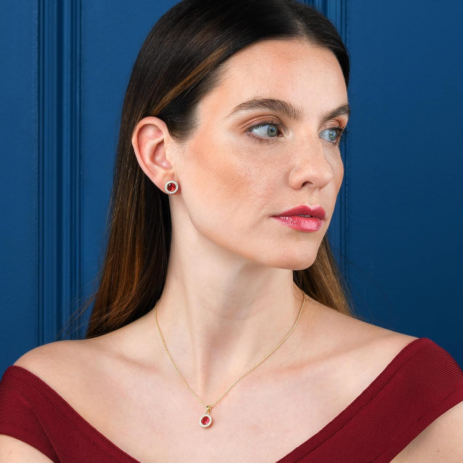 Diamond Treats 925 Sterling Silver Halo Earrings for Women with White, Green, Blue, or Red Cubic Zirconia Stones, Classic Halo Earrings for Women in Silver, Gold or Rose Gold, Jewelry for Women