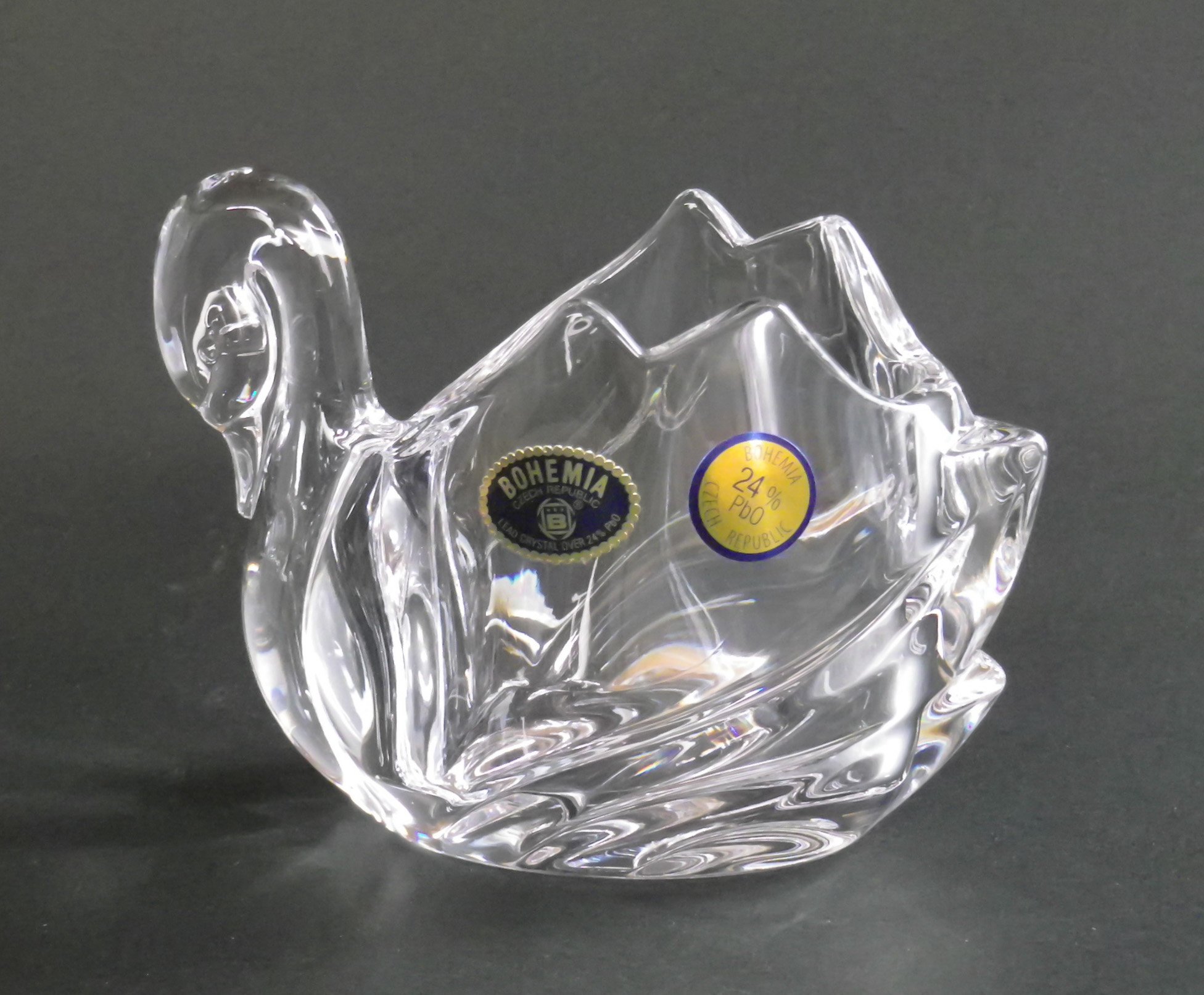 Amazon.co.jp: ボヘミアングラス スワン 小物入れ : ホーム＆キッチン