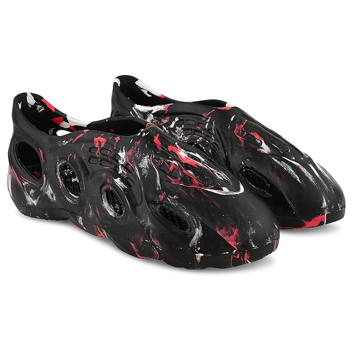 BEONZA Men Stylish Clogs ||Slip on Sandals at Rs. 564