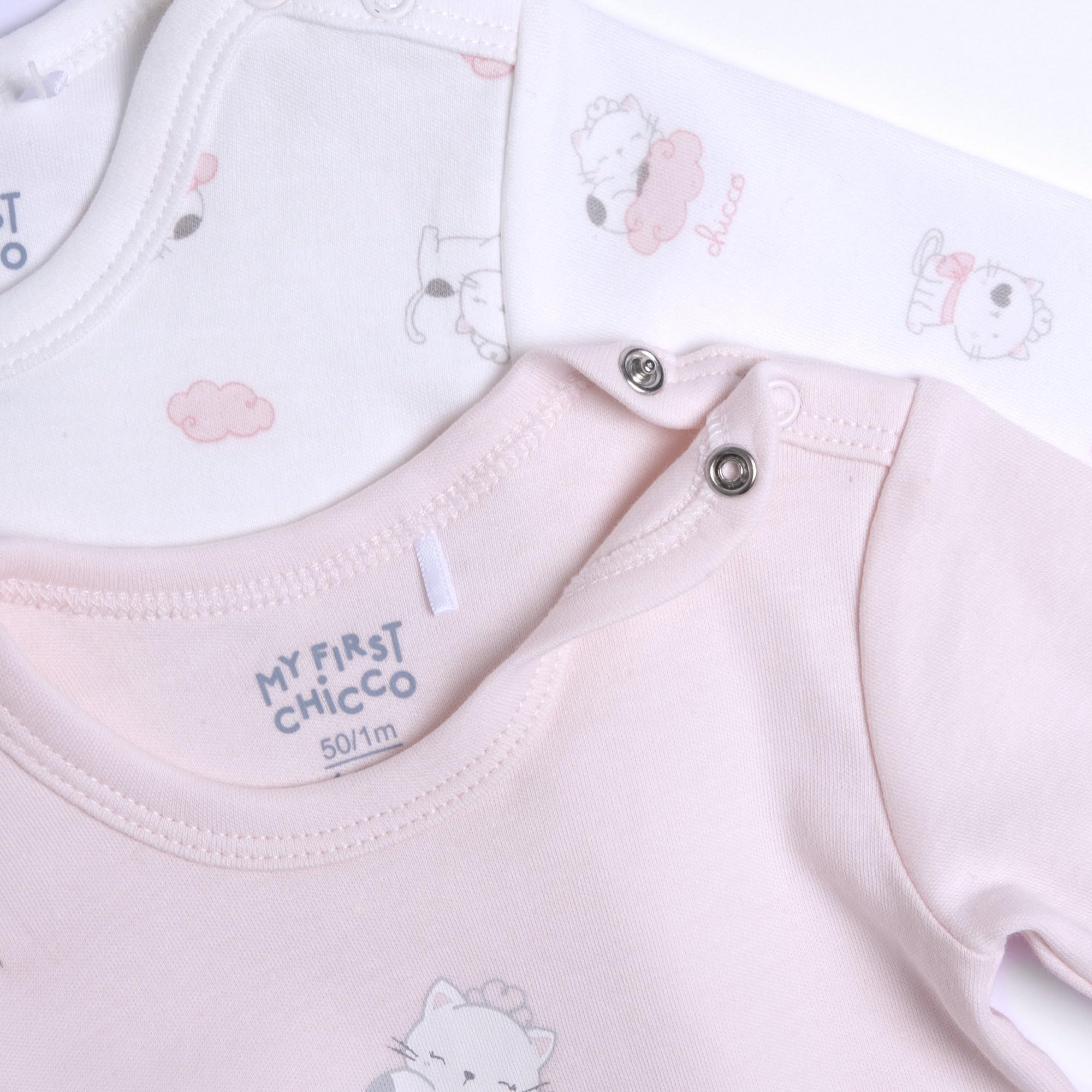 Chicco, Body Neonato Manica Lunga, con Comoda Apertura Entrogamba con Bottoncini, in Morbido Tessuto, Lavabile in Lavatrice, Abbigliamento Neonato/Neonata 0-24 Mesi, Idea Regalo Nascita